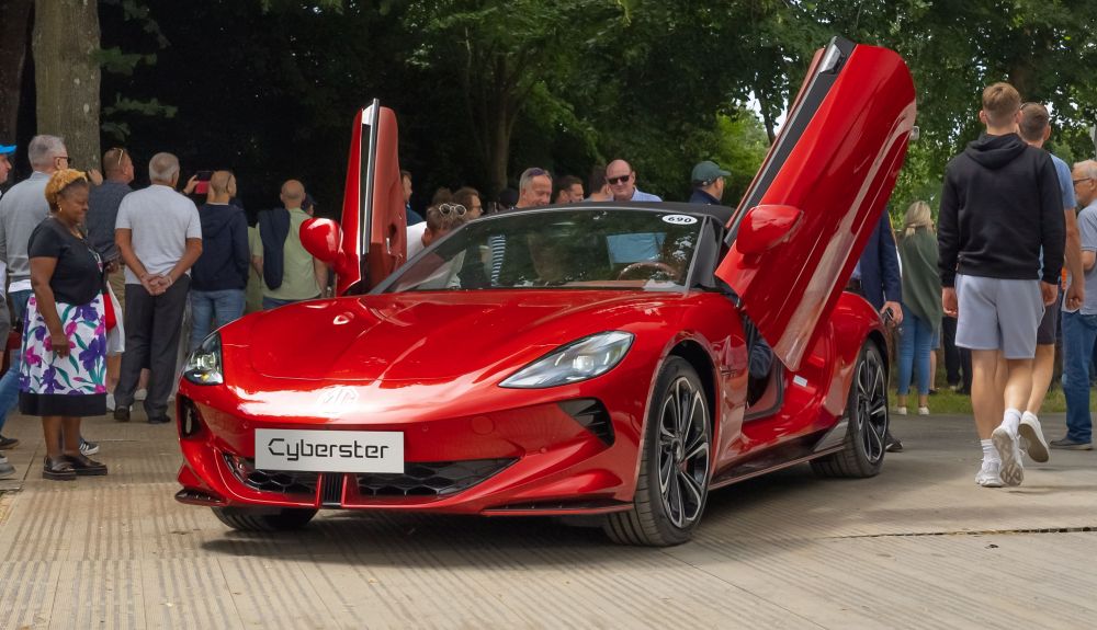 MG Cyberster, un deportivo eléctrico de precio asequible