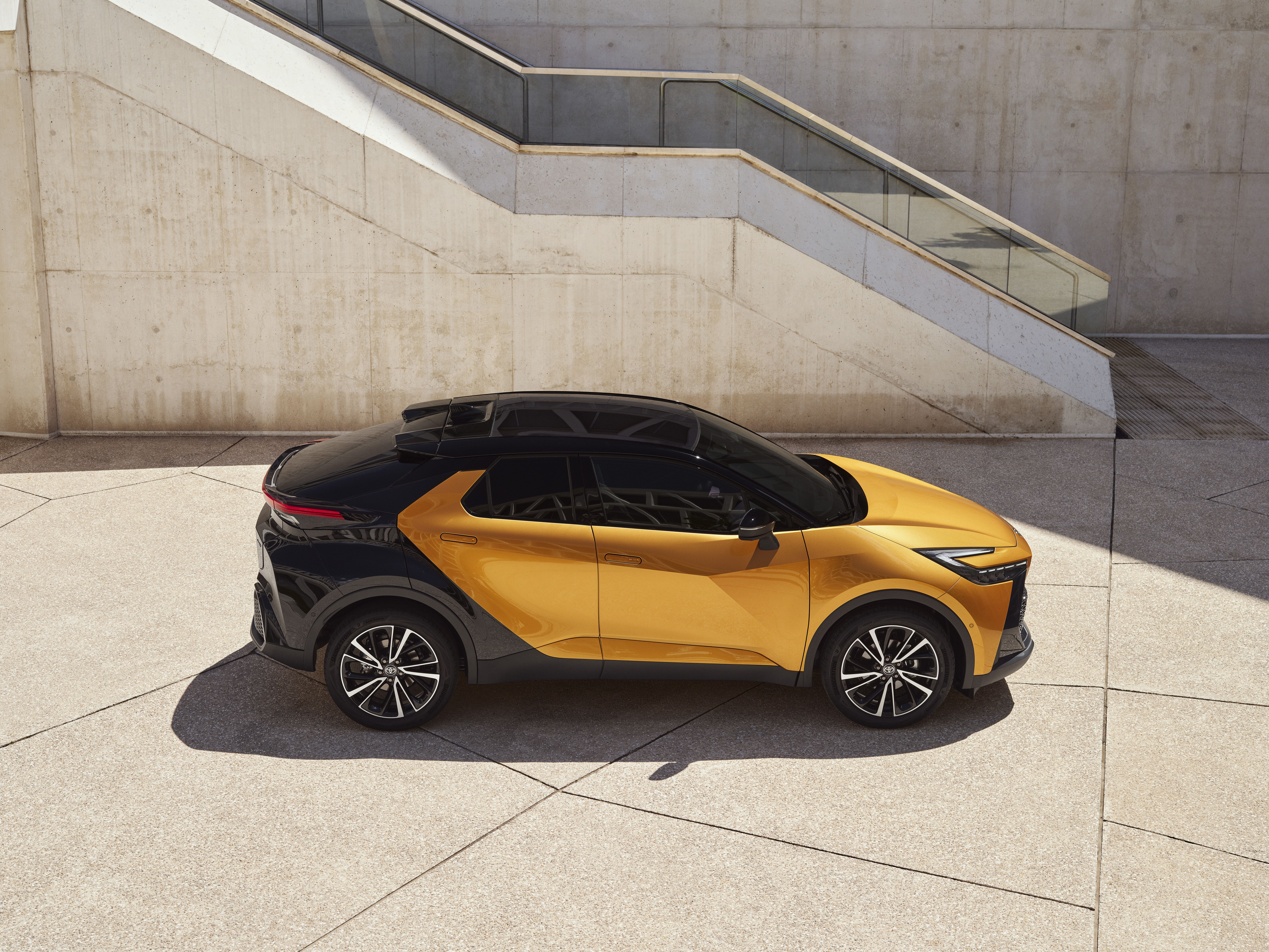 Nuevo Toyota C-HR 2024