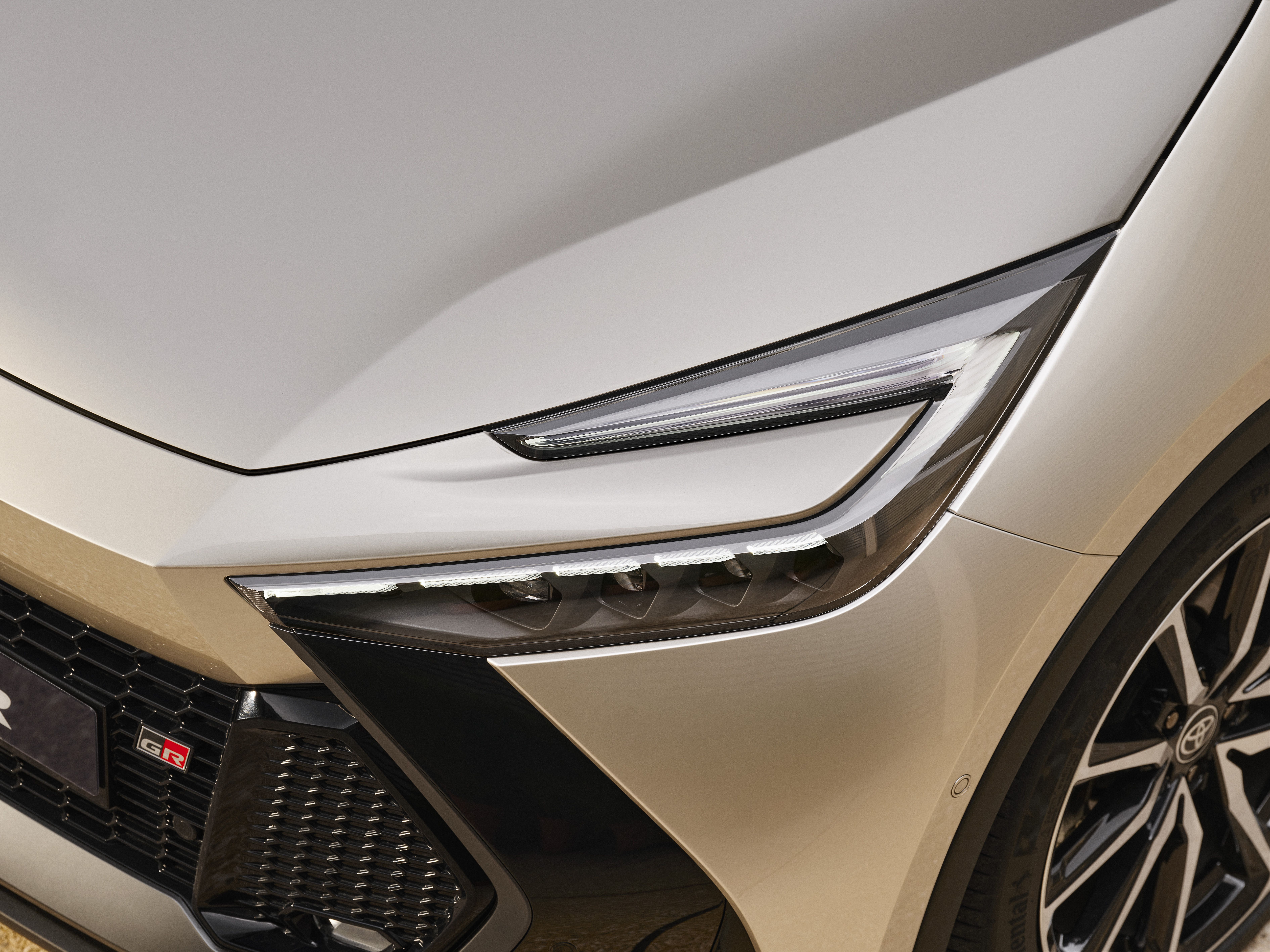 Nuevo Toyota C-HR 2024