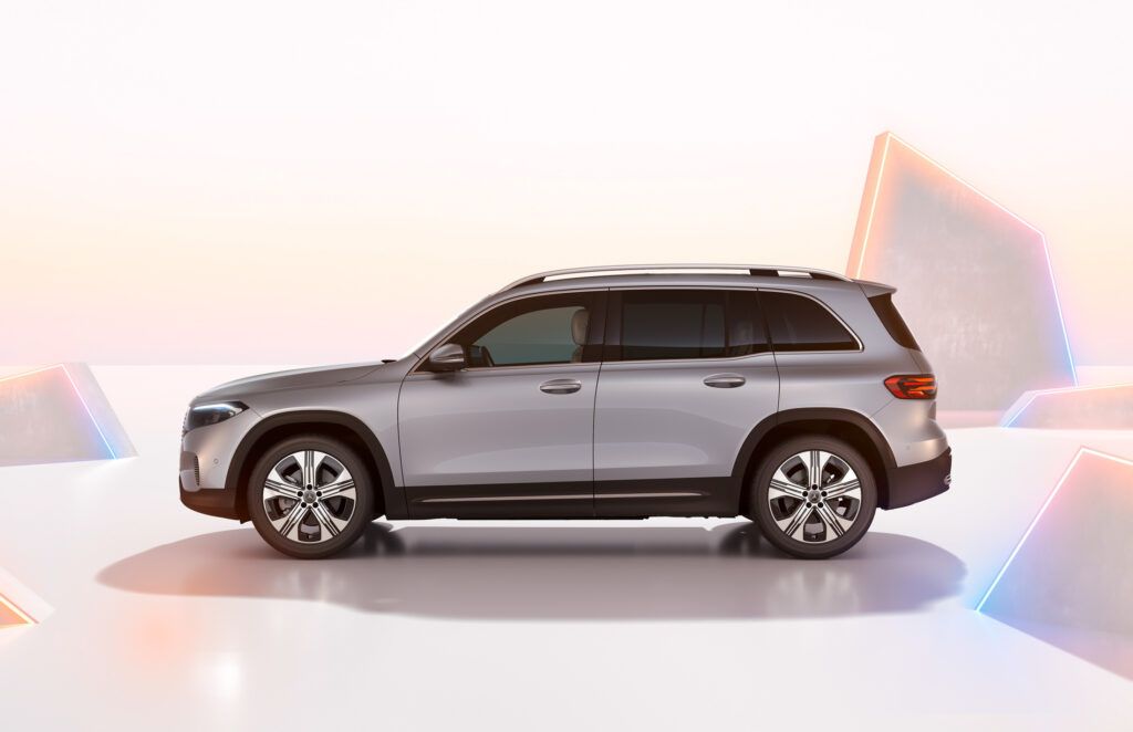 Nuevos Mercedes EQA y EQB 2024
