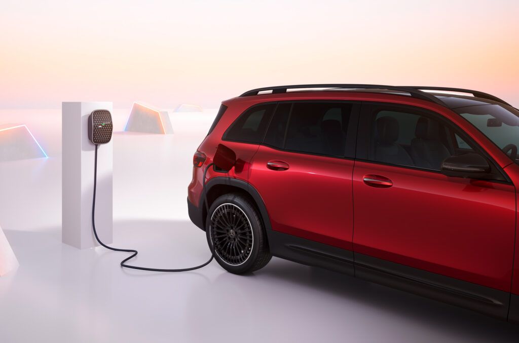 Nuevos Mercedes EQA y EQB 2024