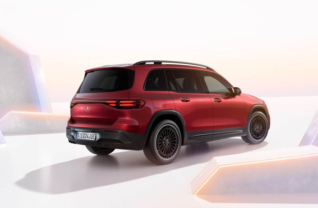 Nuevos Mercedes EQA y EQB 2024