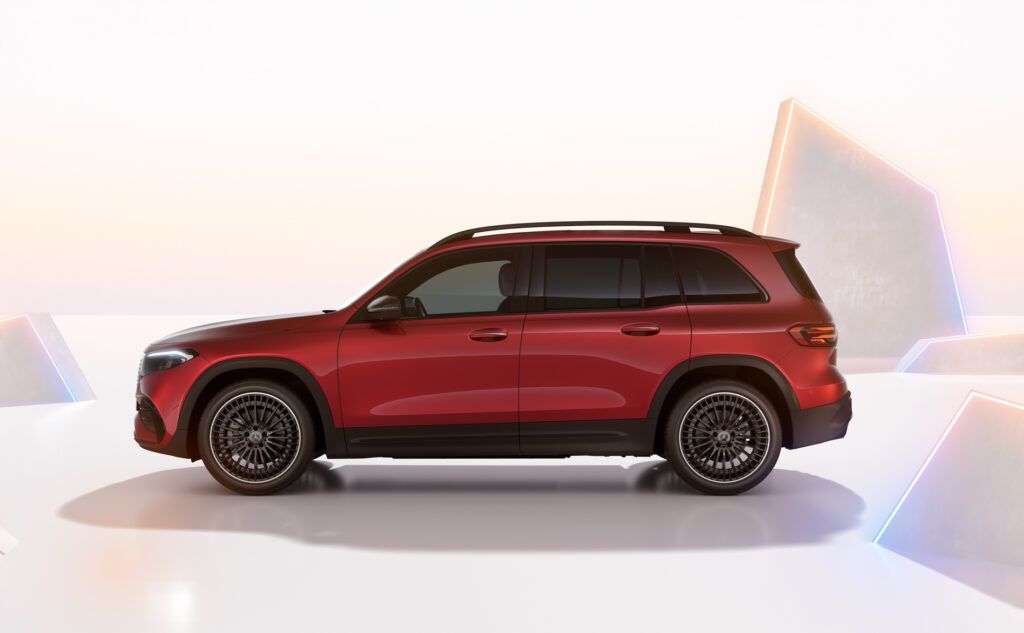 Nuevos Mercedes EQA y EQB 2024