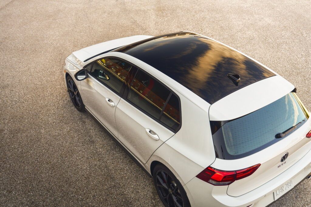 Volkswagen Golf GTI 380 2024 (7)