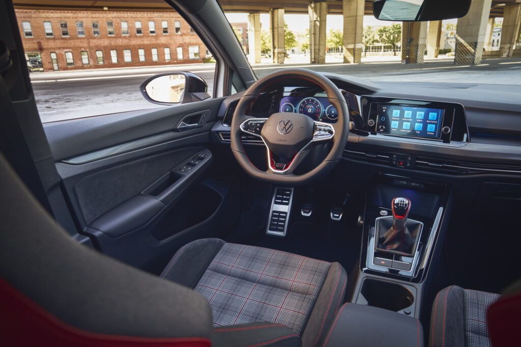 Volkswagen Golf GTI 380 2024 (9)
