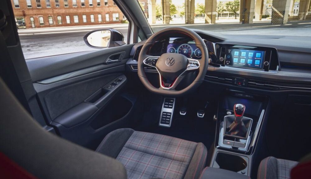 Volkswagen Golf GTI 380 2024