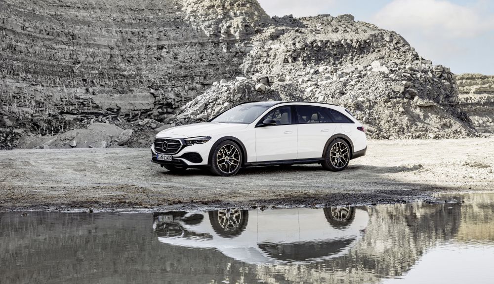 El Clase E All Terrain se presenta como una opción polivalente, elegante y potente
