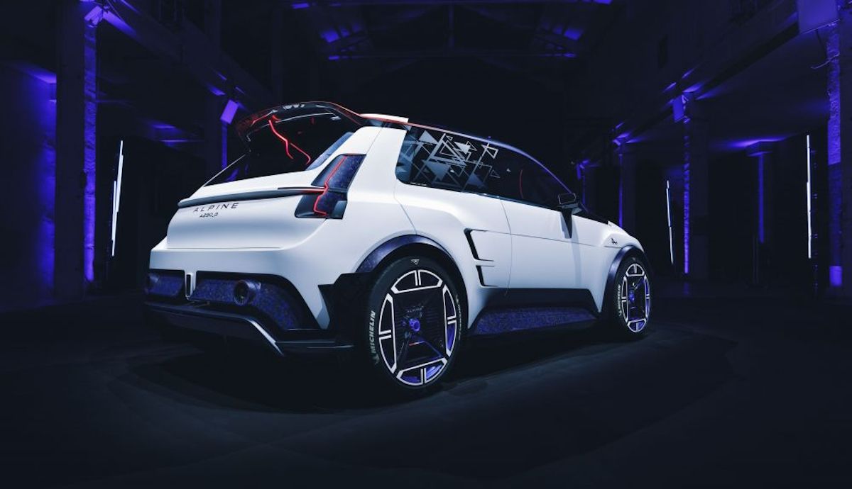El sucesor espiritual del R5 Turbo llegará en solo un año y te adelantamos cómo será