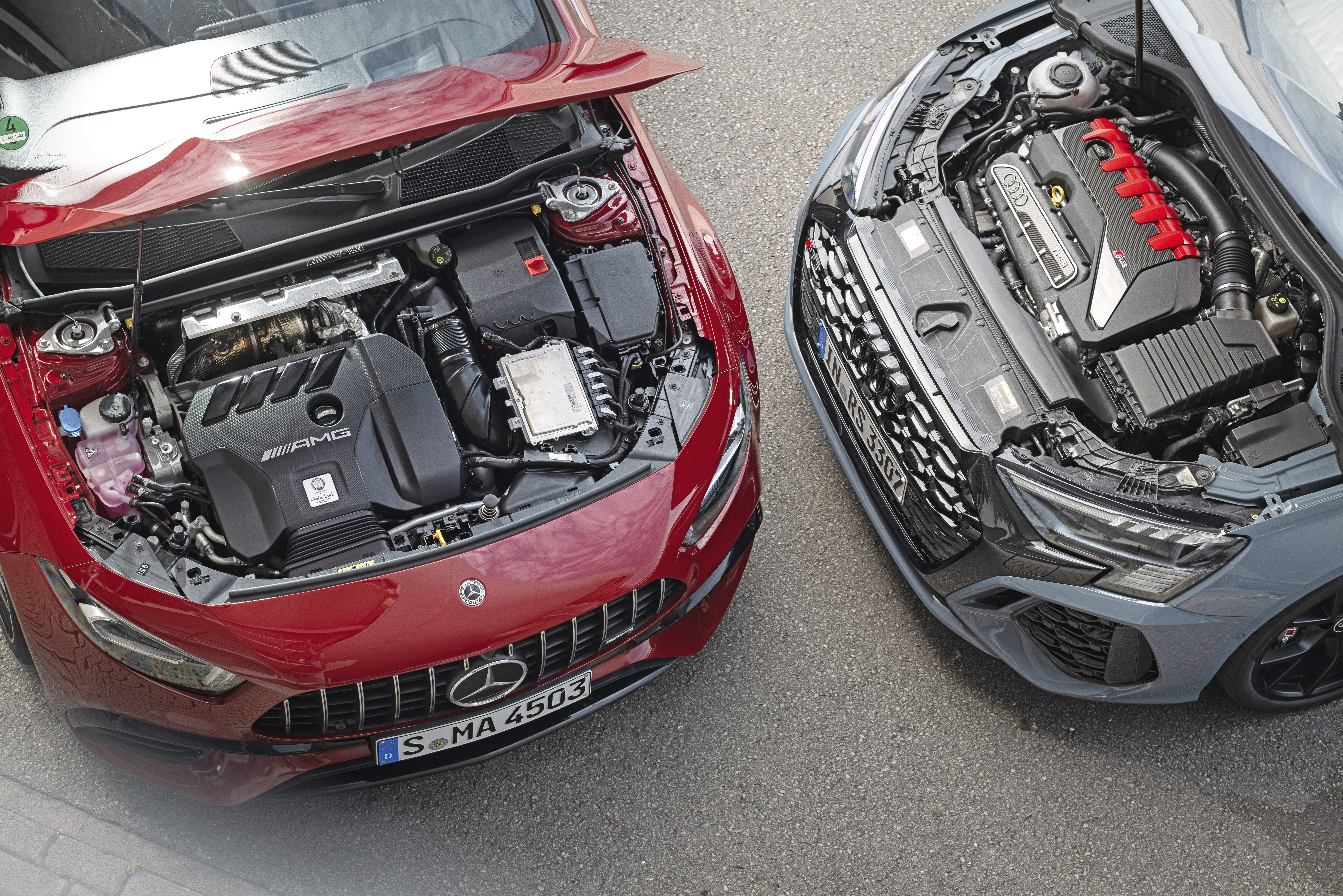 Audi RS 3 Performance vs Mercedes-AMG A45 S