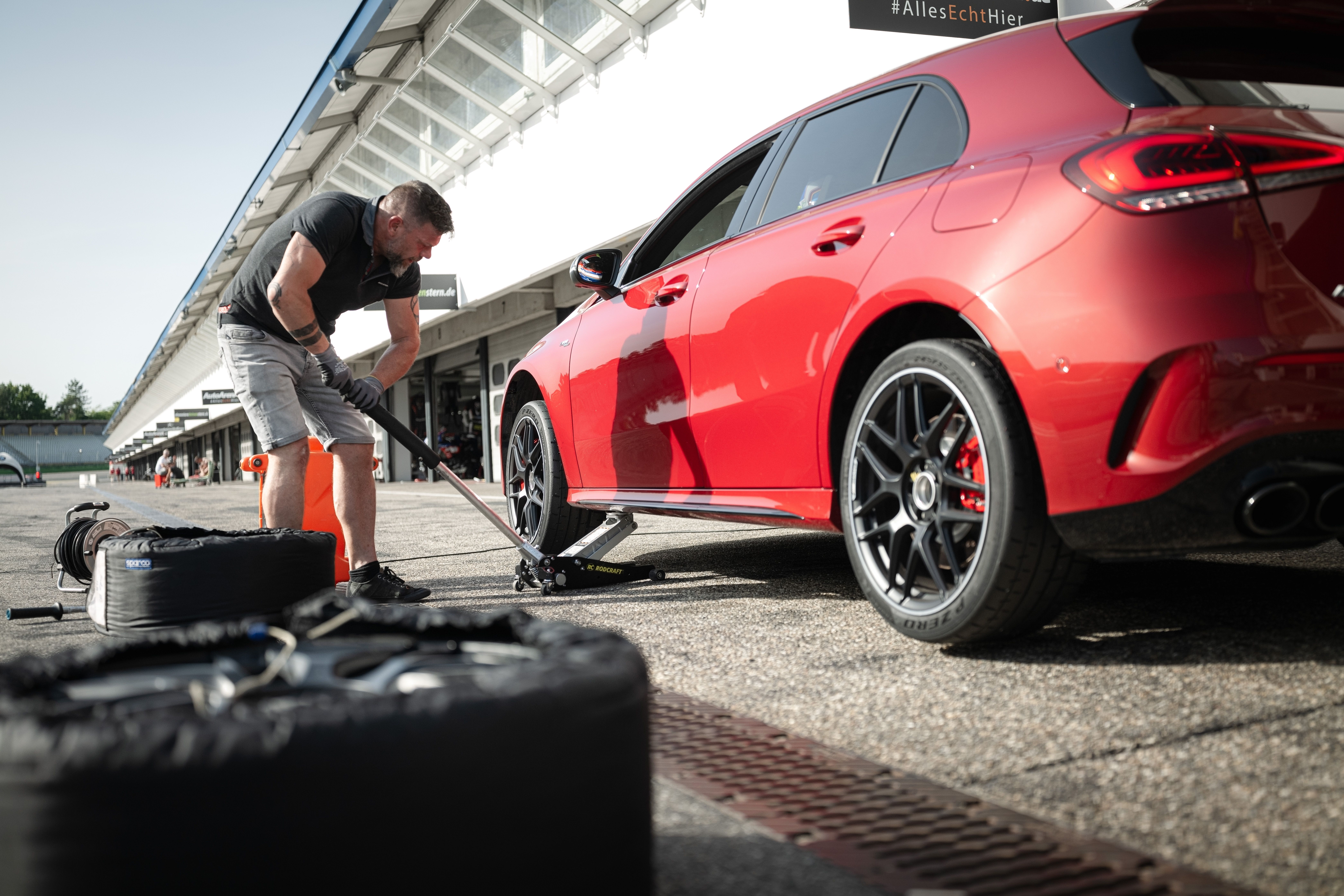 Audi RS 3 Performance vs Mercedes-AMG A45 S