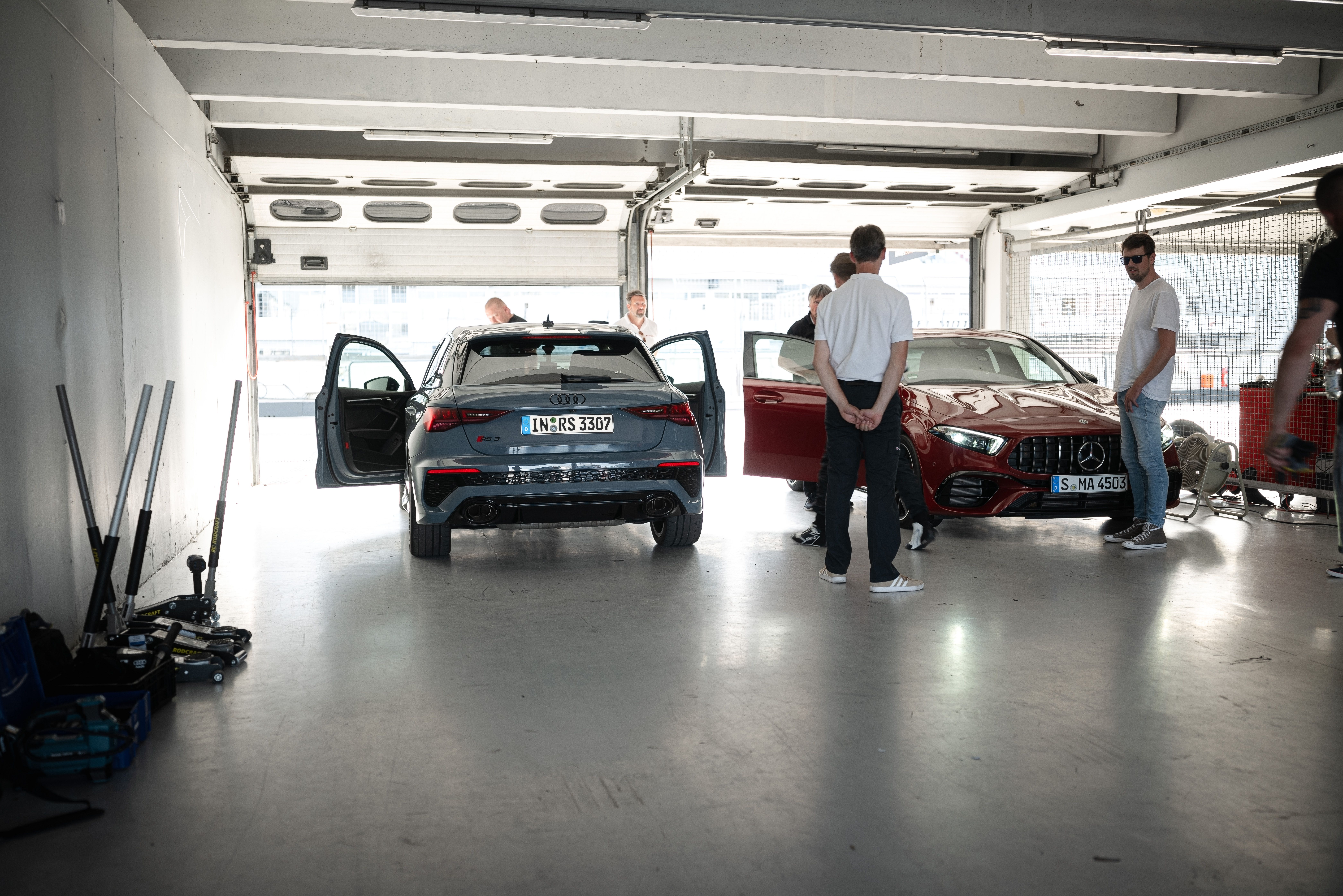 Audi RS 3 Performance vs Mercedes-AMG A45 S
