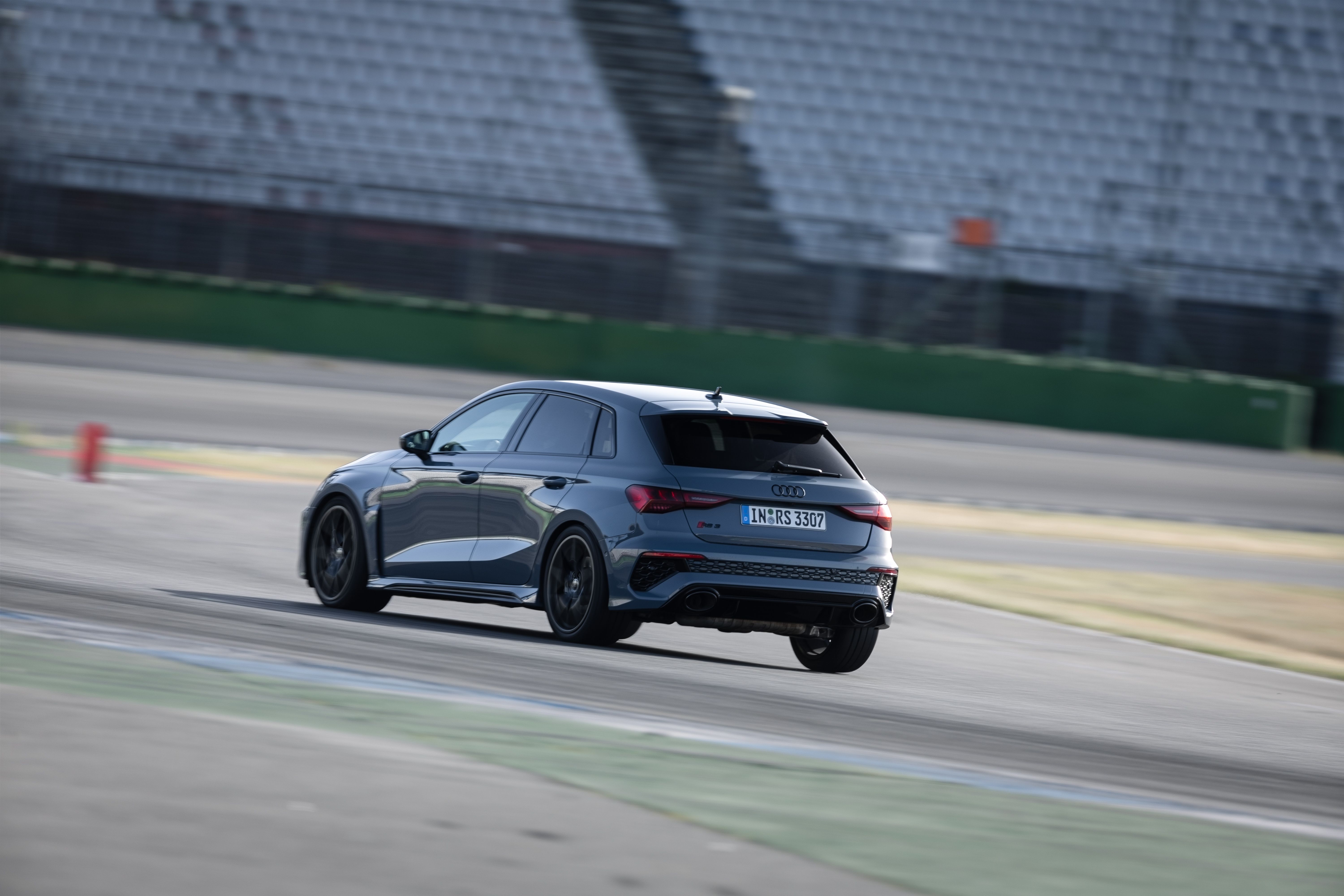 Audi RS 3 Performance vs Mercedes-AMG A45 S