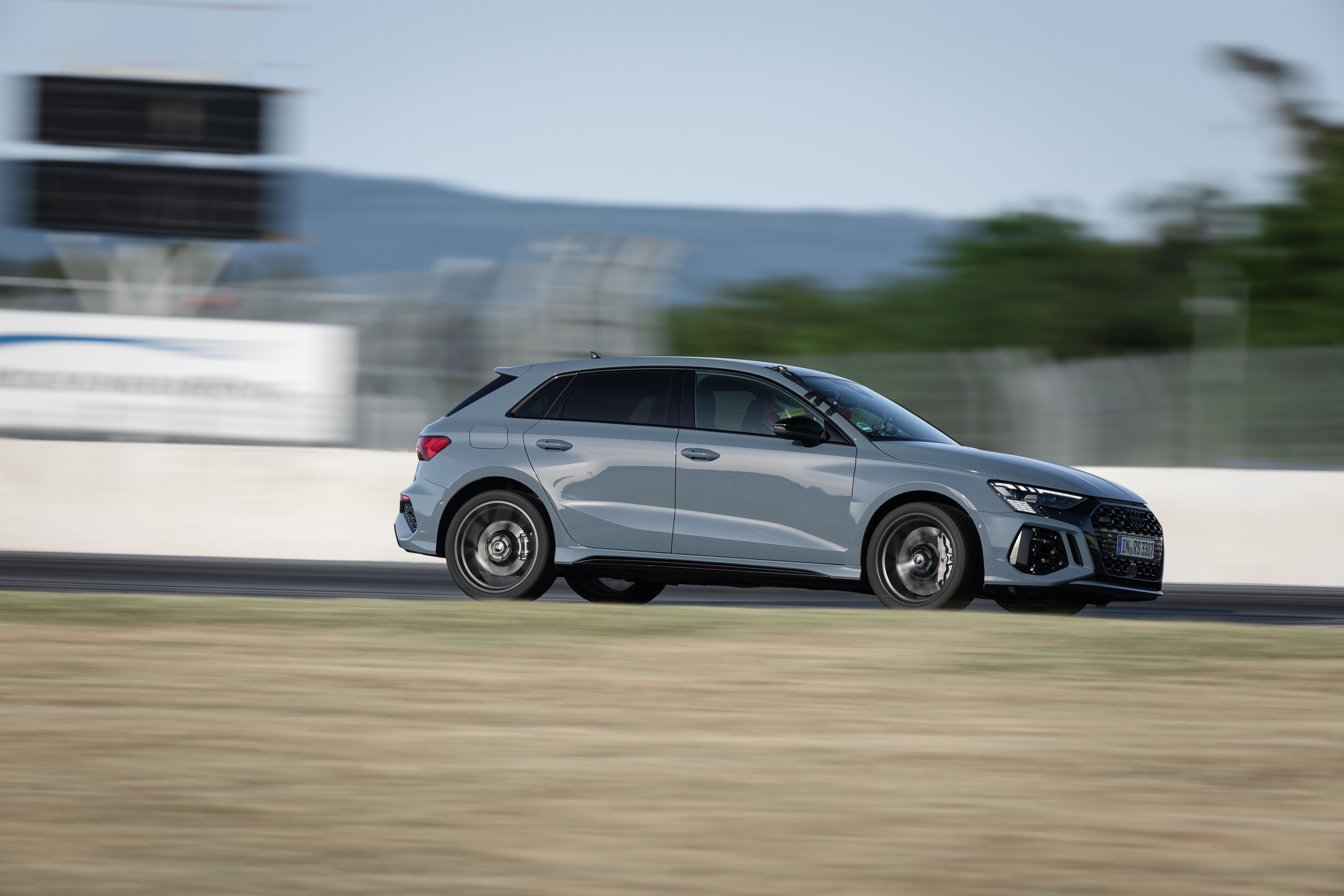 Audi RS 3 Performance vs Mercedes-AMG A45 S
