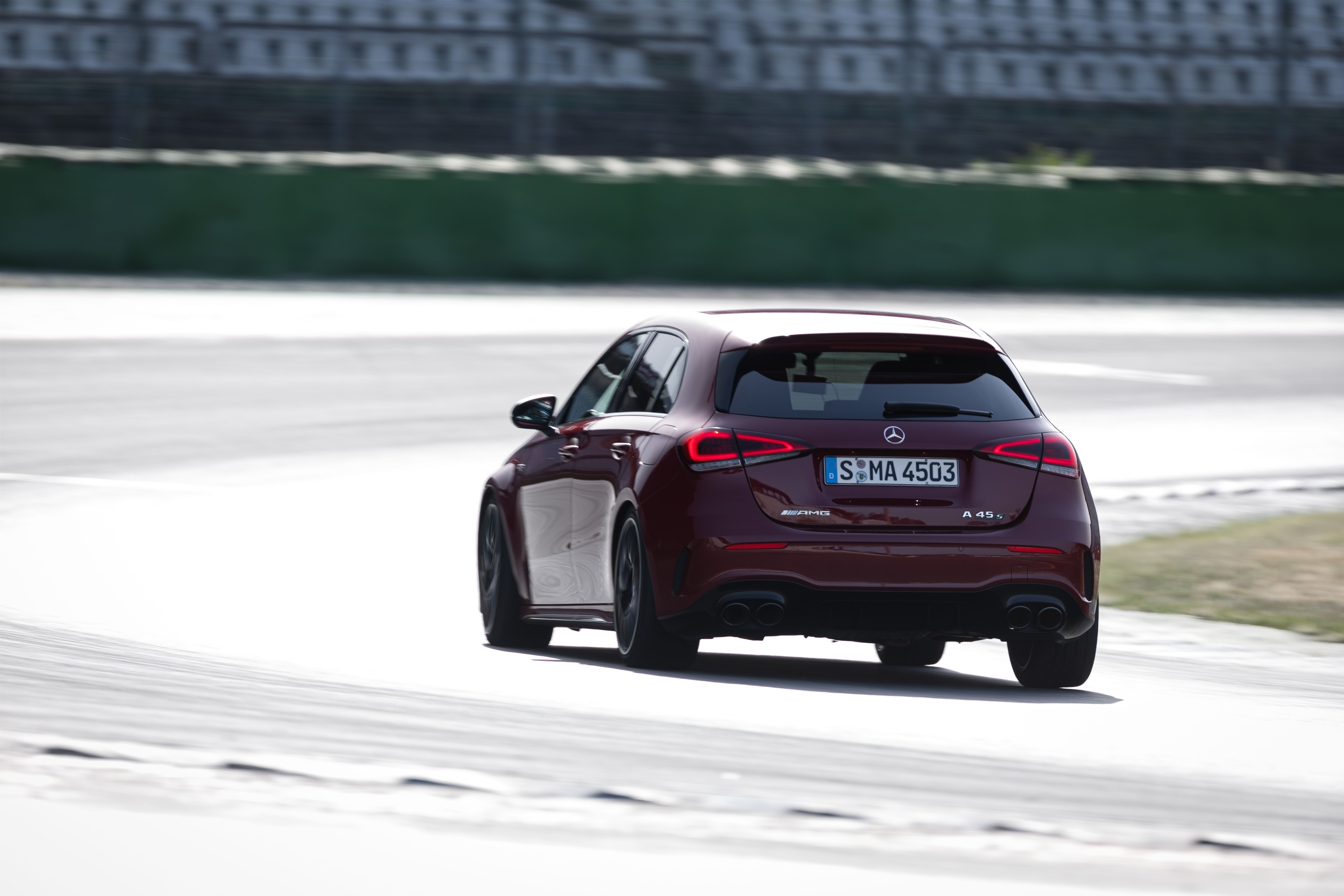Audi RS 3 Performance vs Mercedes-AMG A45 S