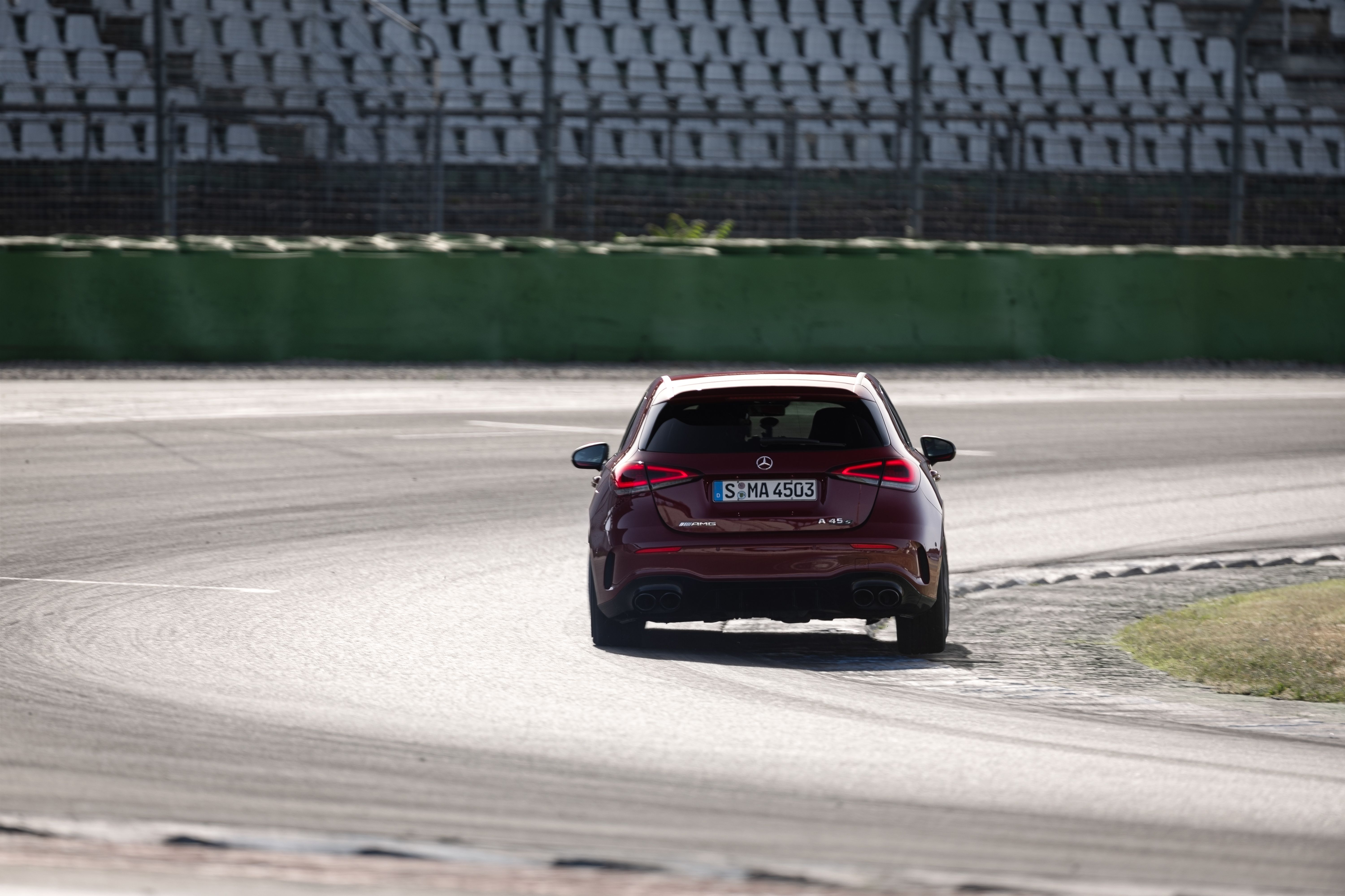 Audi RS 3 Performance vs Mercedes-AMG A45 S