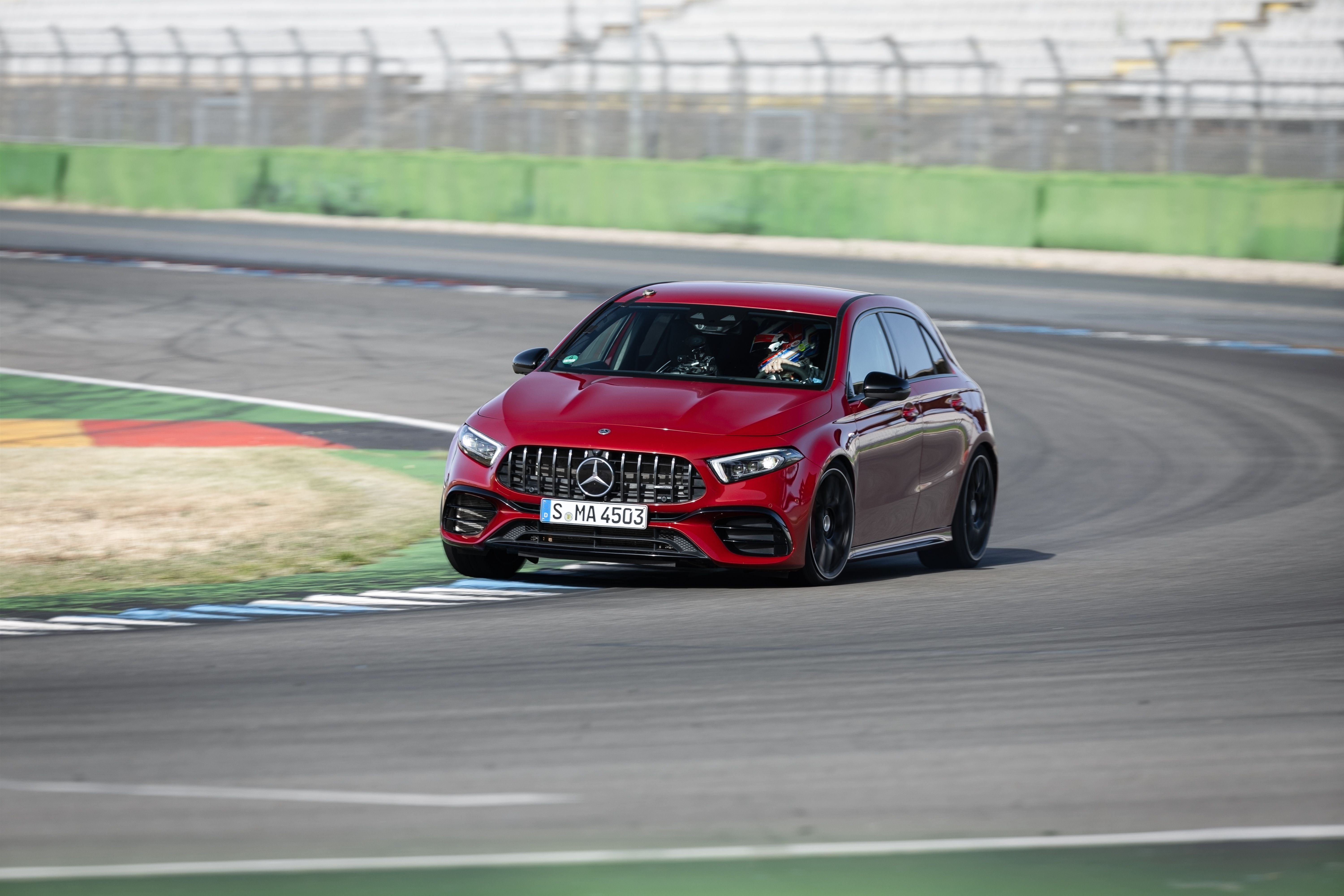 Audi RS 3 Performance vs Mercedes-AMG A45 S