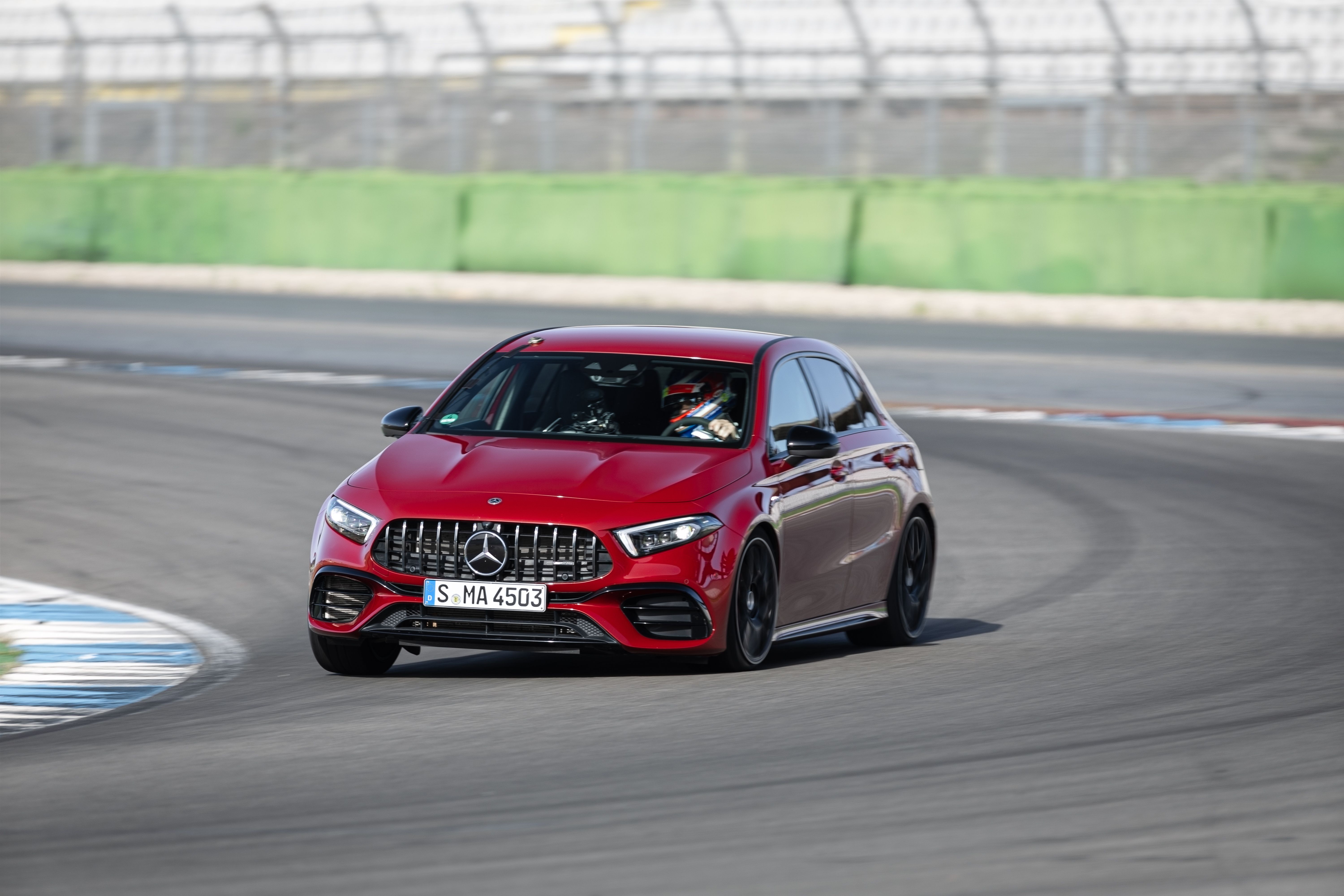 Audi RS 3 Performance vs Mercedes-AMG A45 S