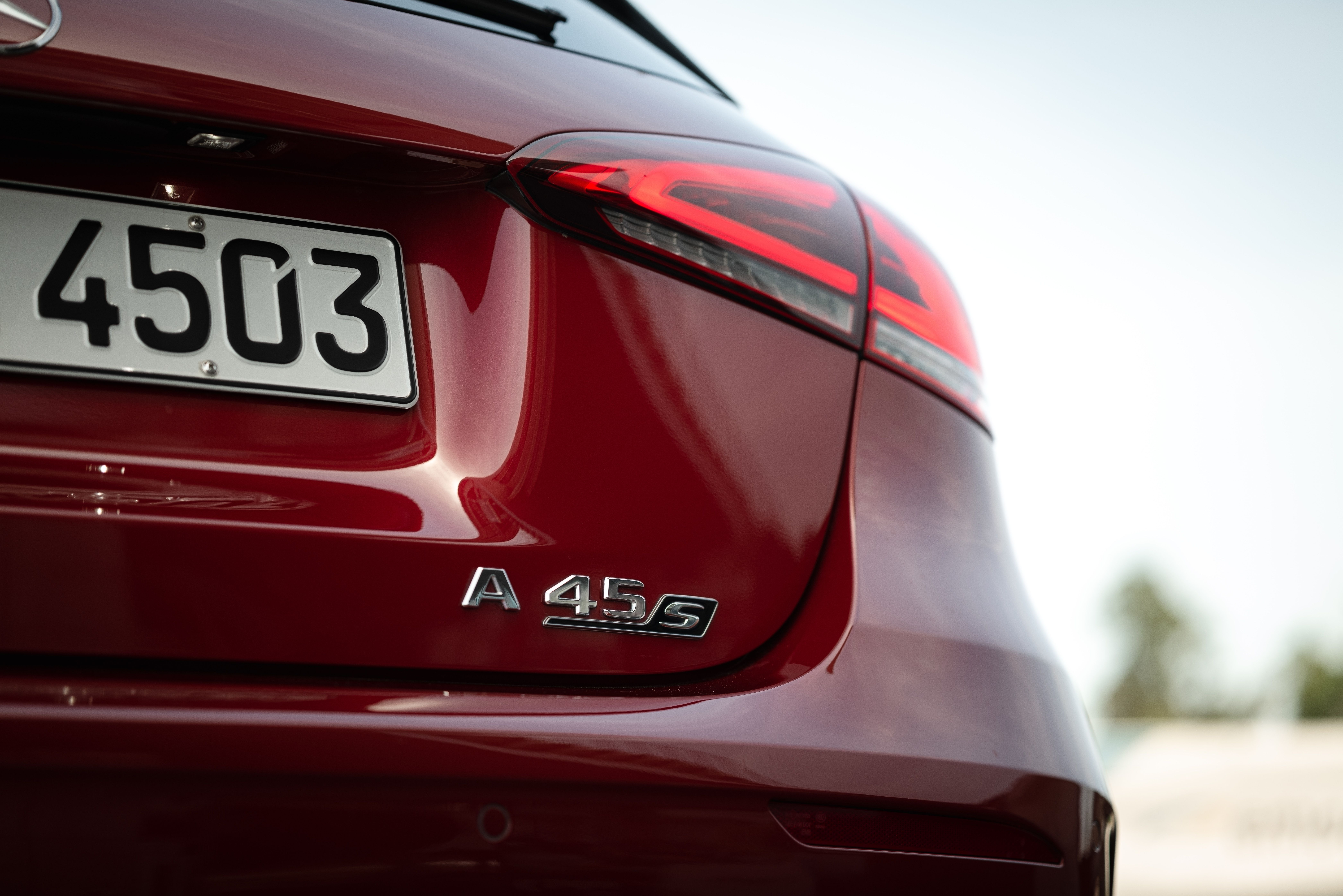 Audi RS 3 Performance vs Mercedes-AMG A45 S