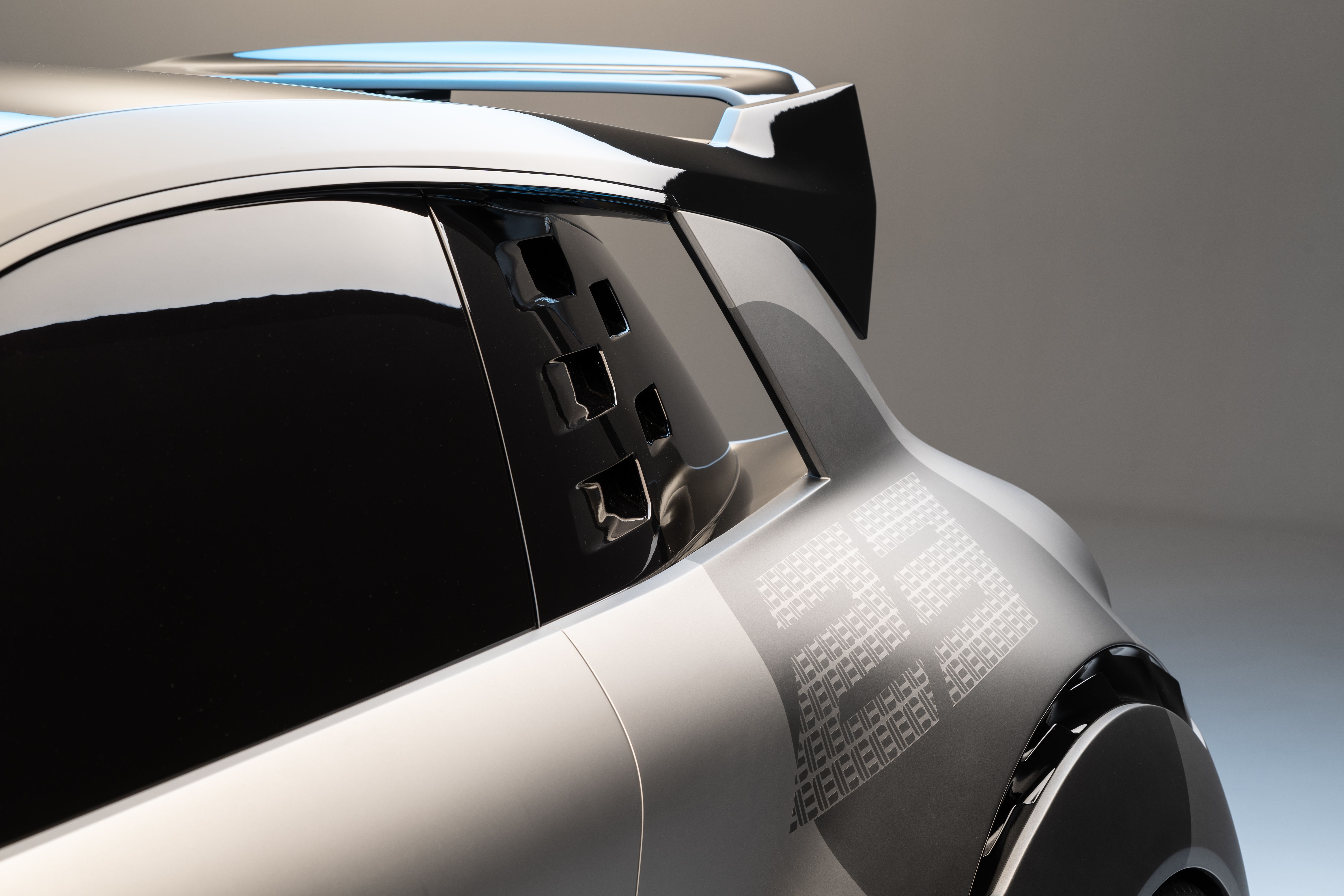 Nissan Concept 20-23