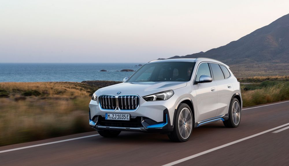 BMW iX1 
