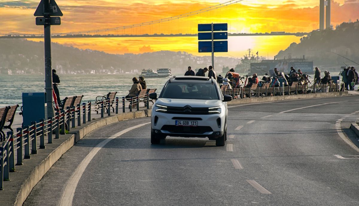 Si te gusta el Peugeot 3008, este nuevo SUV es prácticamente igual y más barato