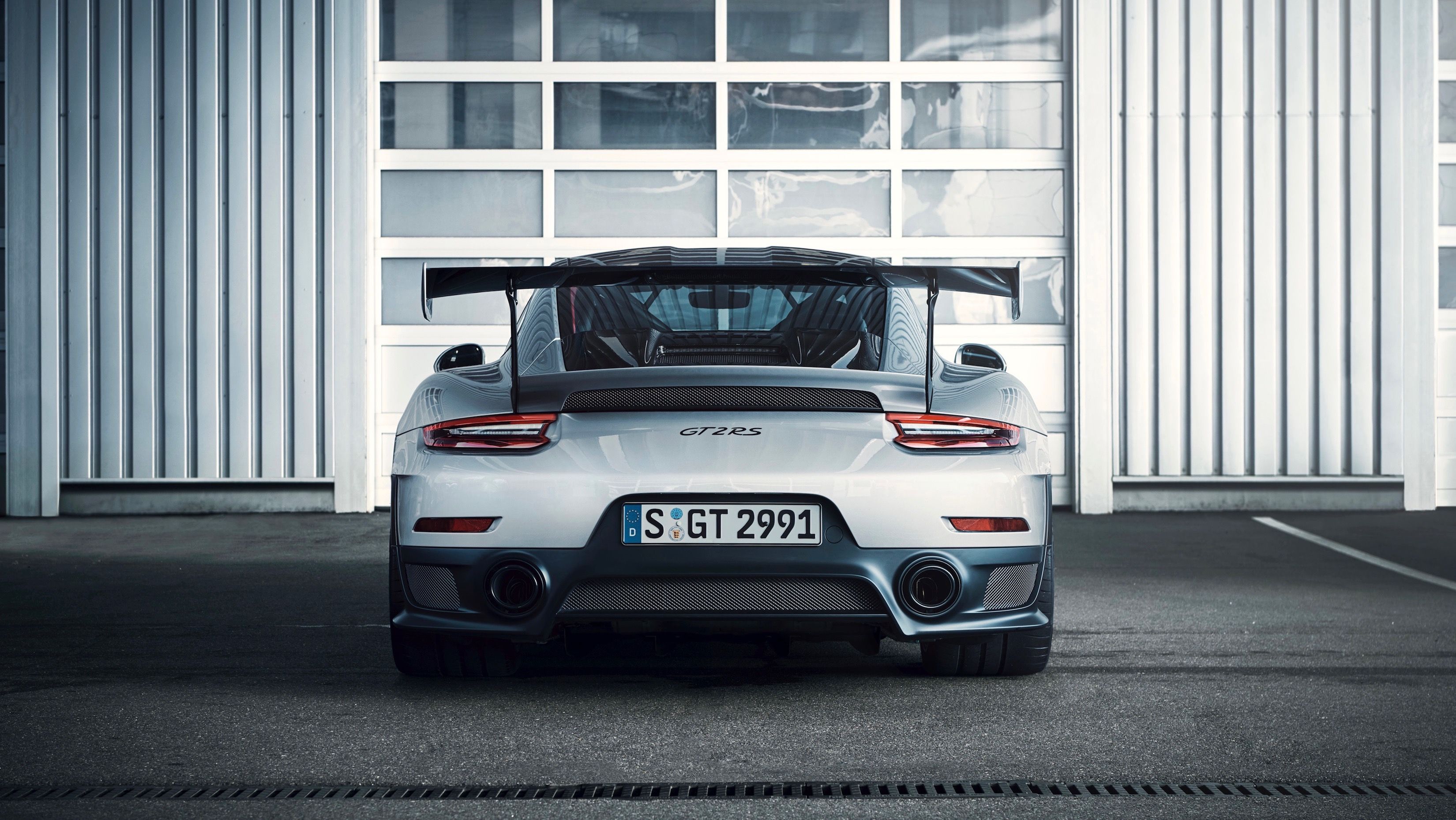 Tecnología híbrida para Porsche 911: de la competición a la serie, para un coche inmortal