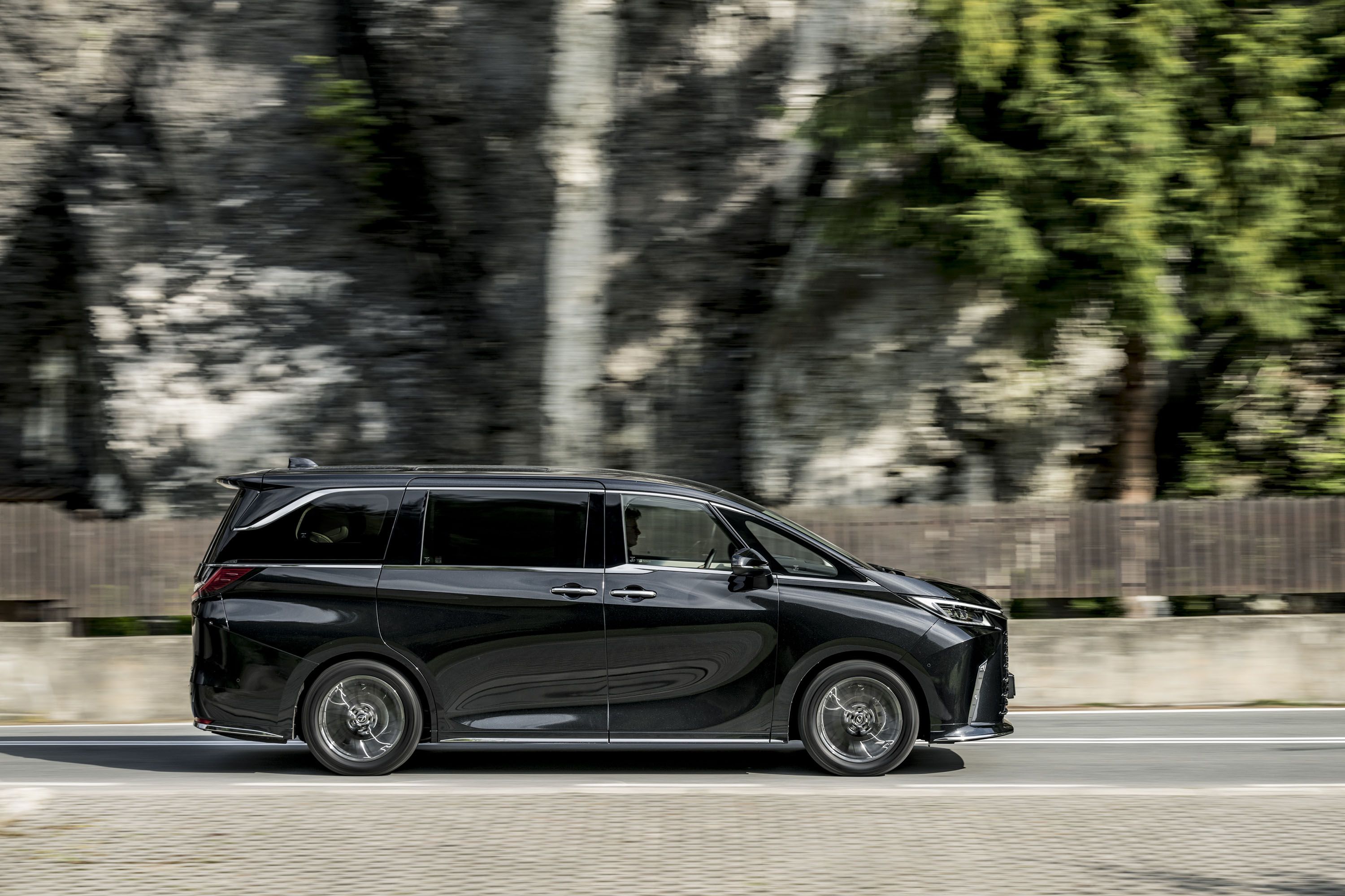 Nuevo Lexus LM