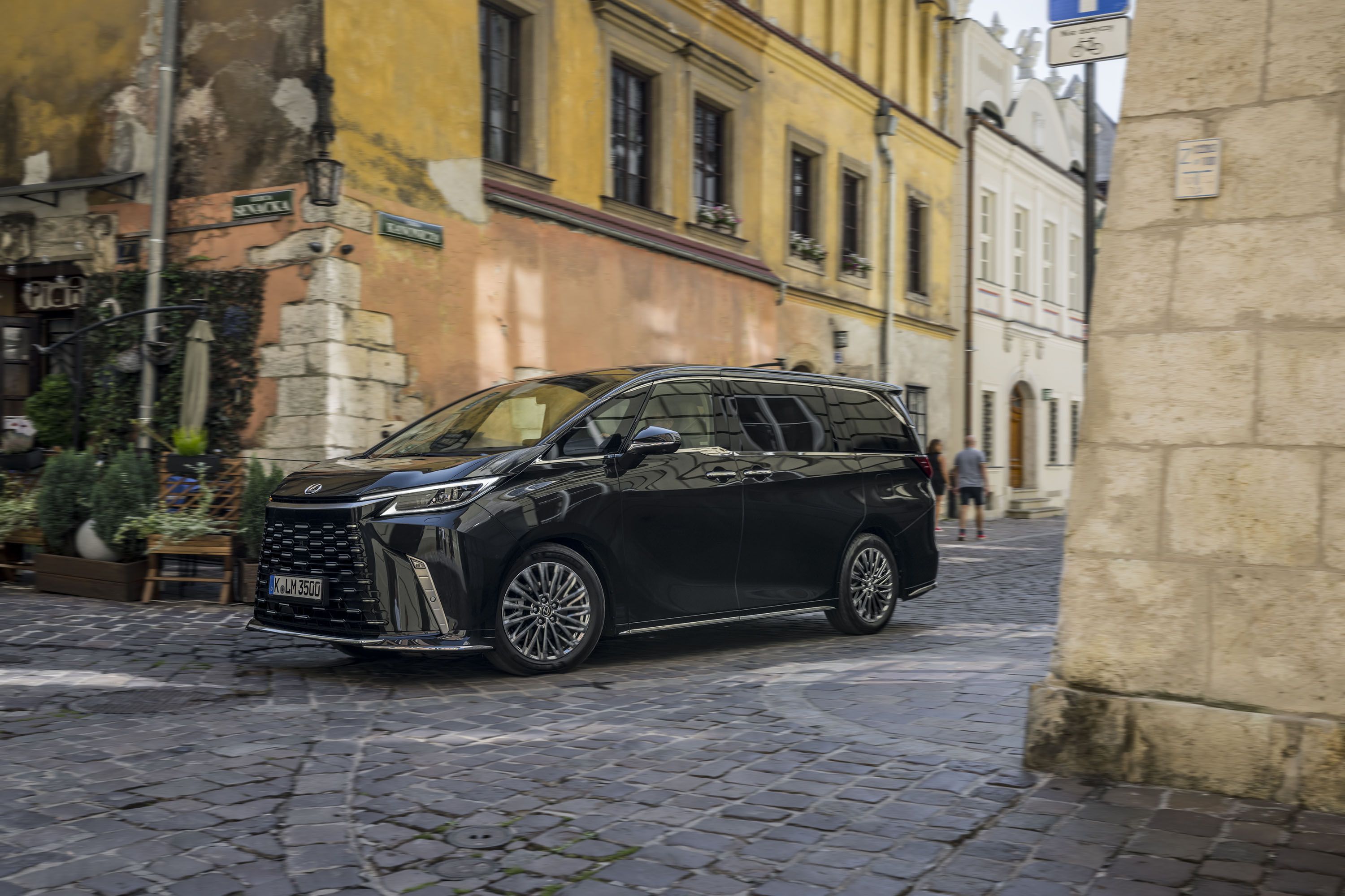 Nuevo Lexus LM