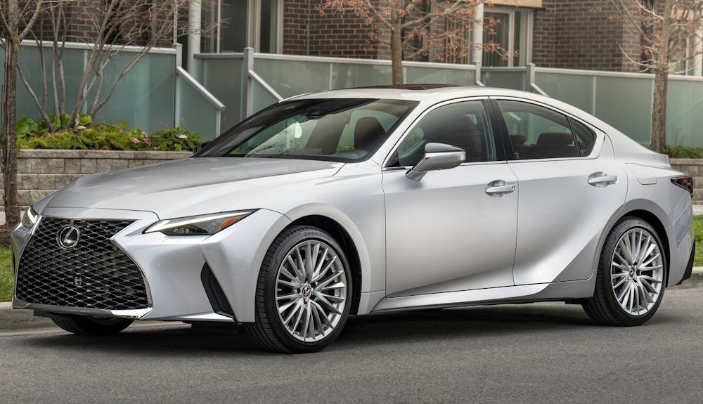Lexus IS 2021