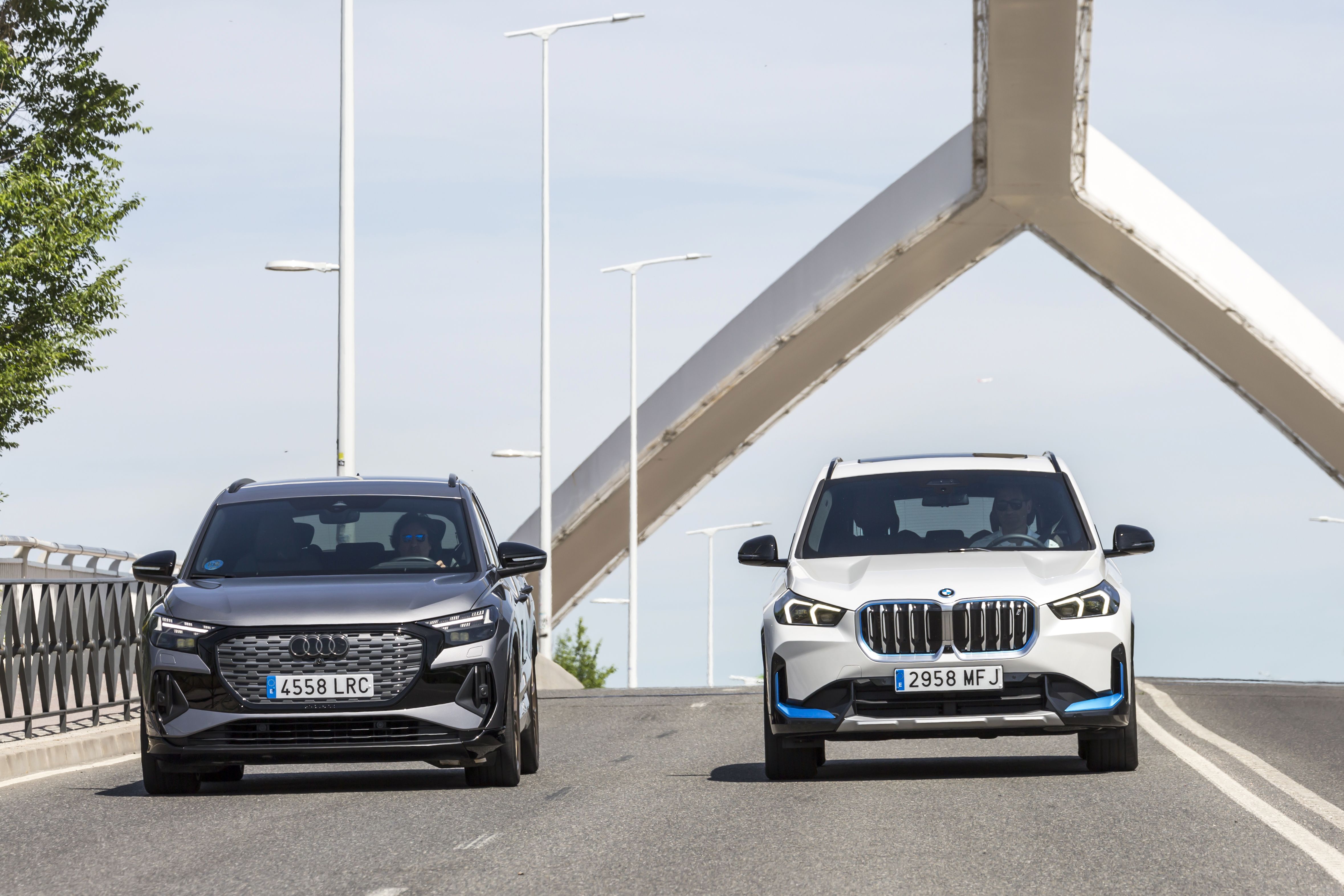 Audi Q4 e-tron 50 vs BMW iX1