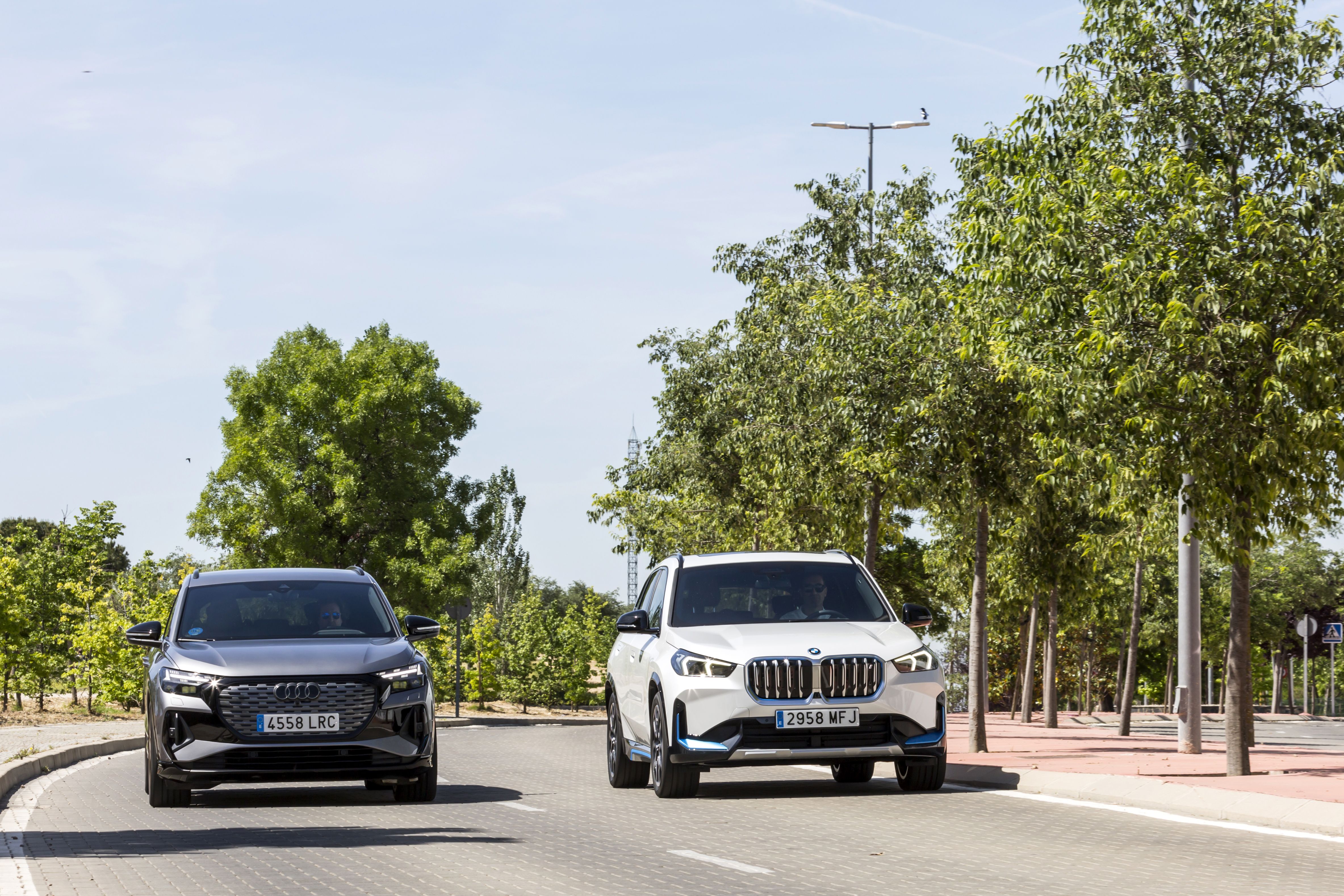 Audi Q4 e-tron 50 vs BMW iX1