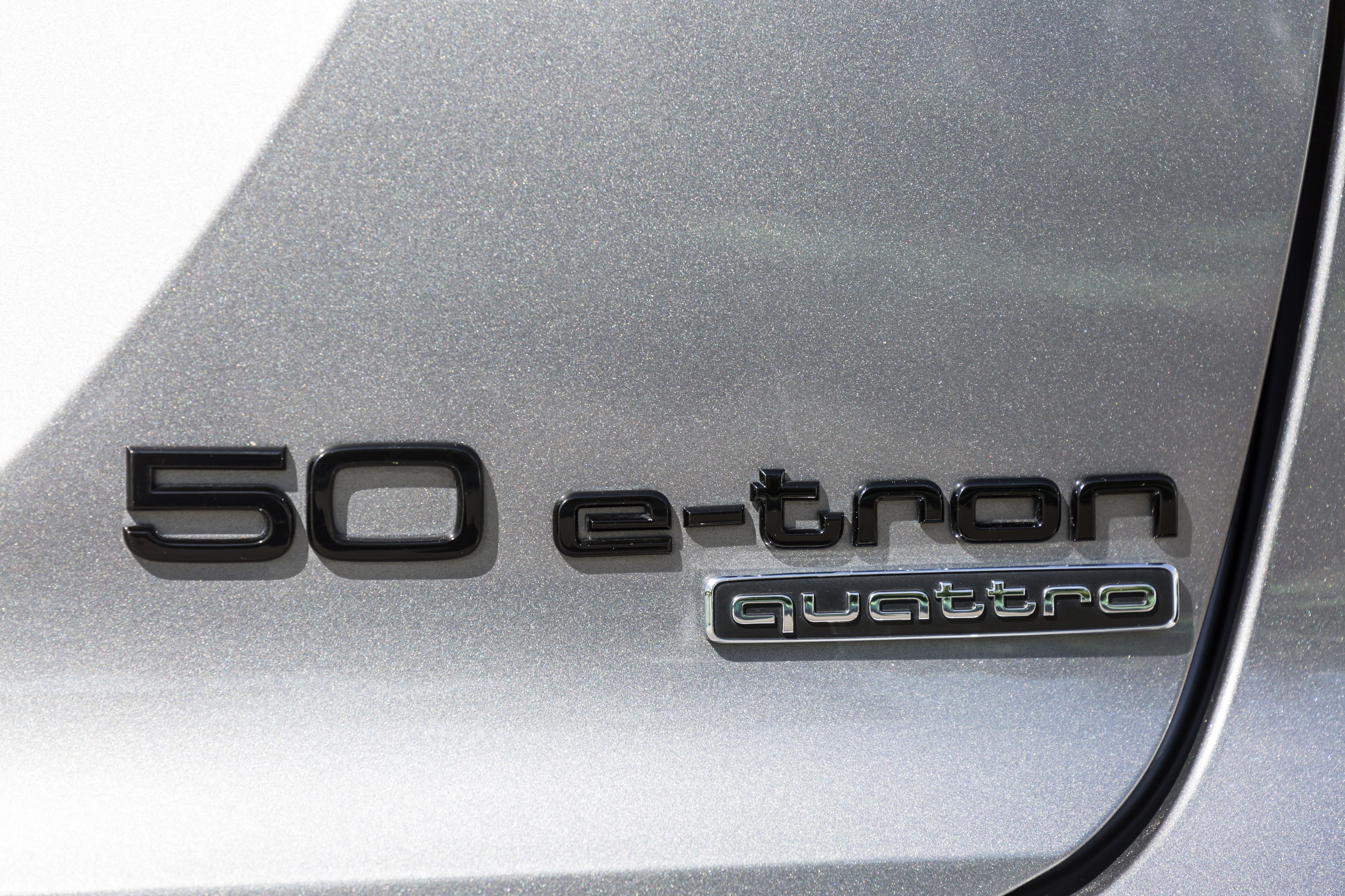 Audi Q4 e-tron 50 vs BMW iX1