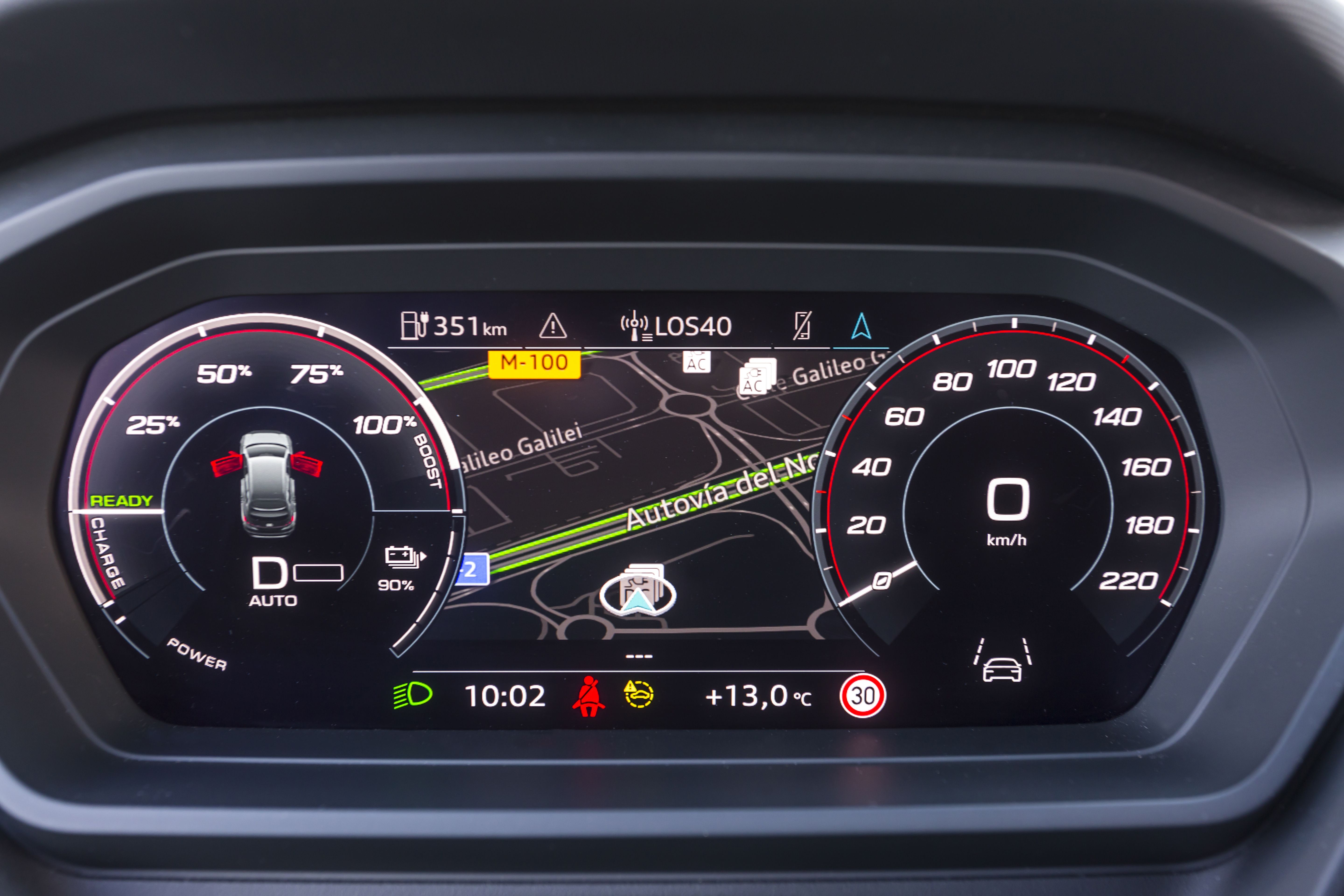 Audi Q4 e-tron 50 vs BMW iX1