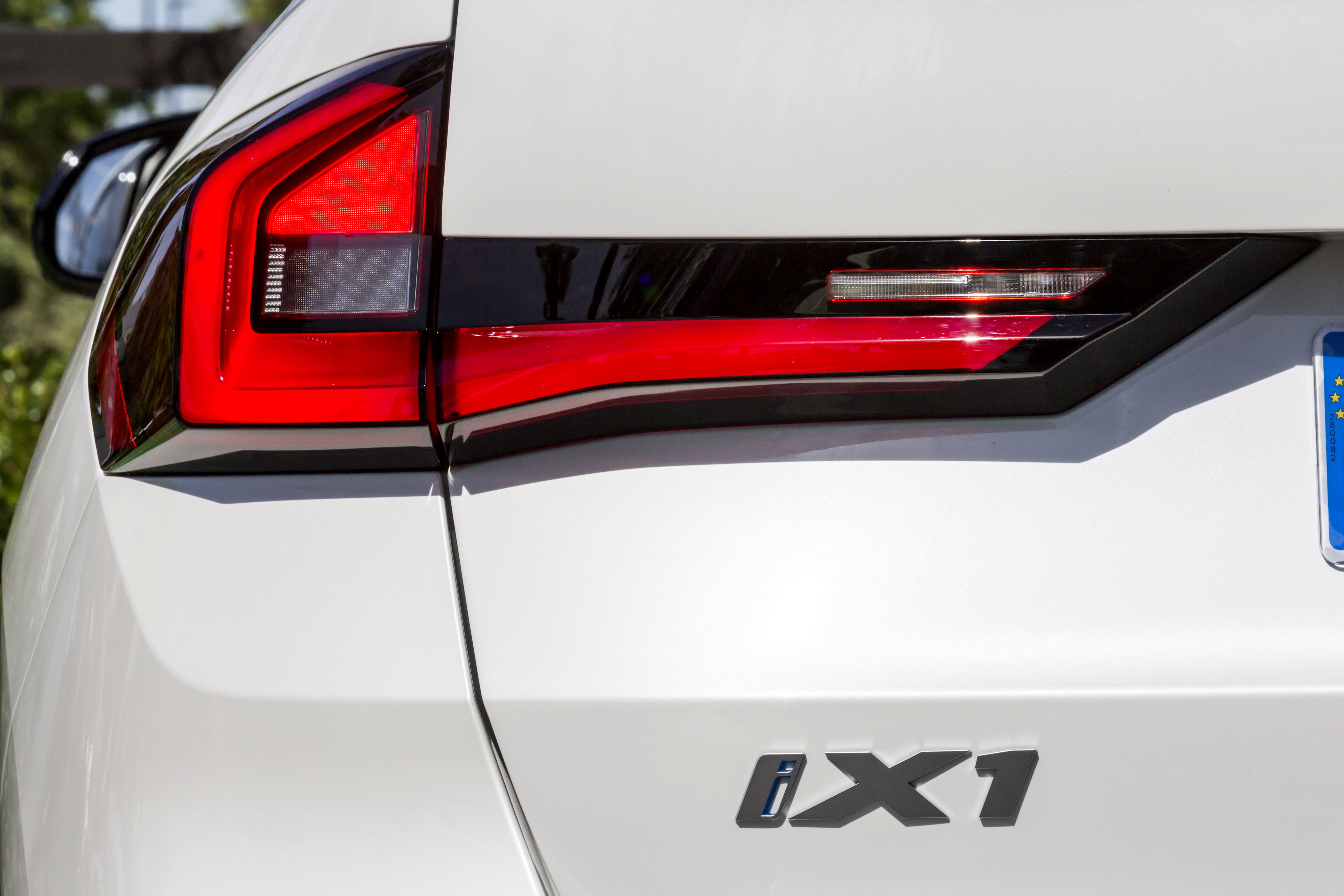 Audi Q4 e-tron 50 vs BMW iX1
