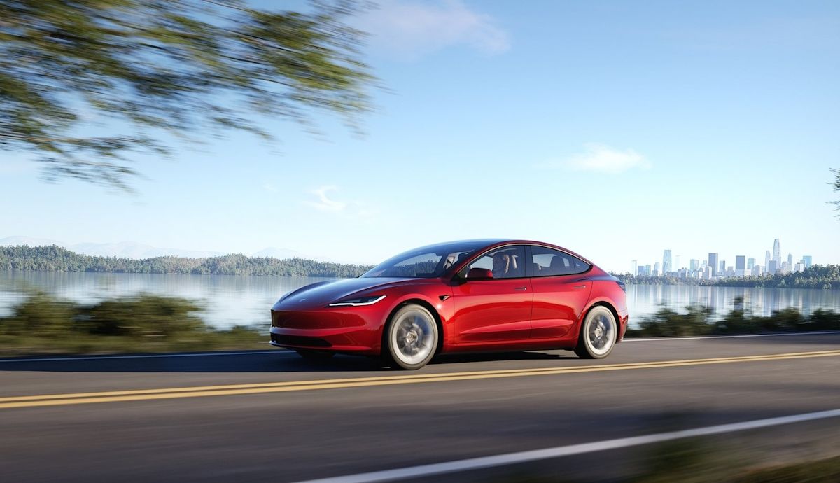 El éxito de Tesla es ya imparable: el Model 3 cuesta igual o menos que un Toyota Corolla