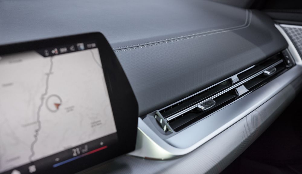 Un nuevo sistema operativo forma parte del equipamiento del BMW X2 2024 Un nuevo sistema operativo forma parte del equipamiento del BMW X2 2024