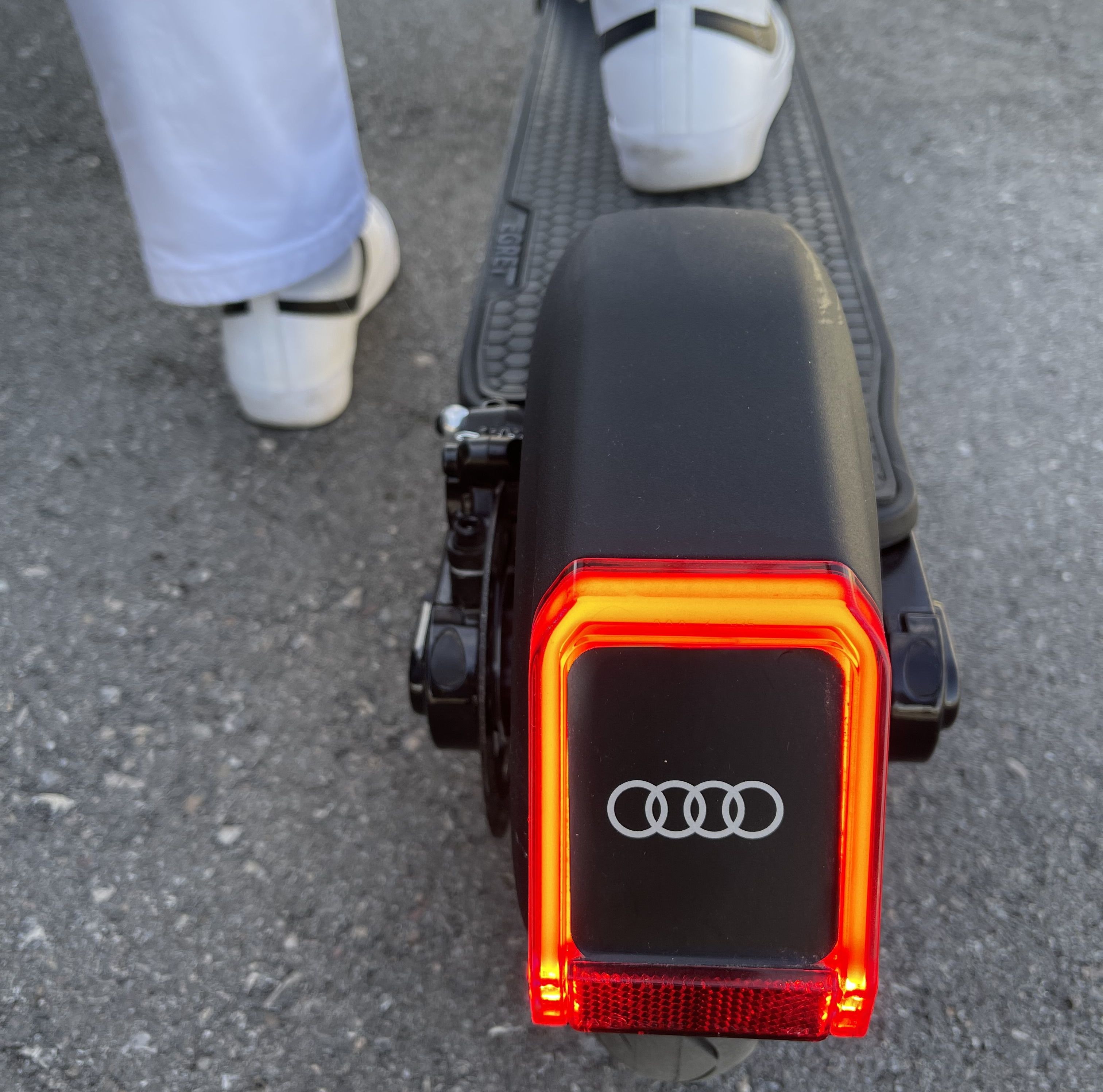 A prueba el patinete Audi Electric Kick Scooter by Egret