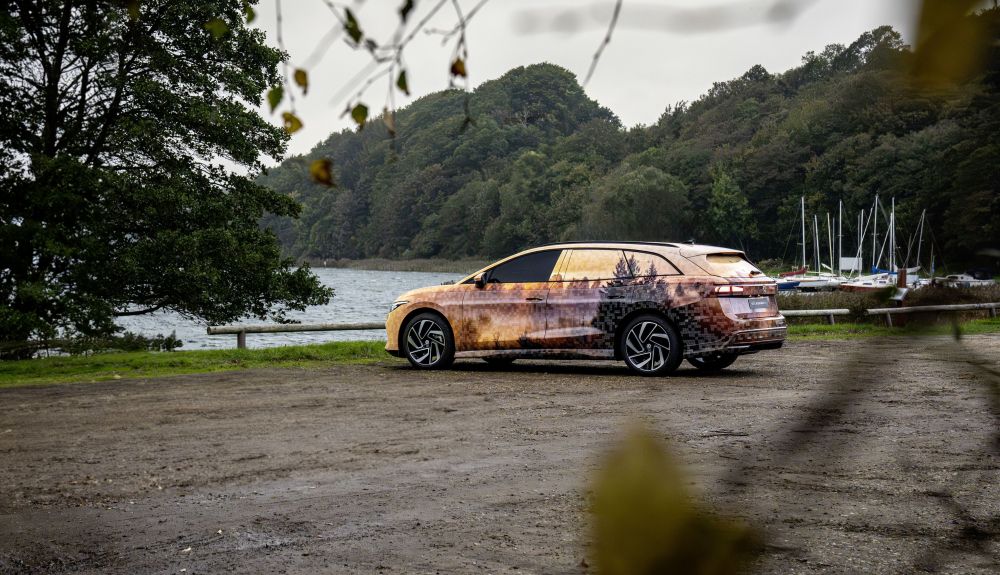Al igual que la berlina, este nuevo coche eléctrico familiar presenta un diseño muy aerodinámico