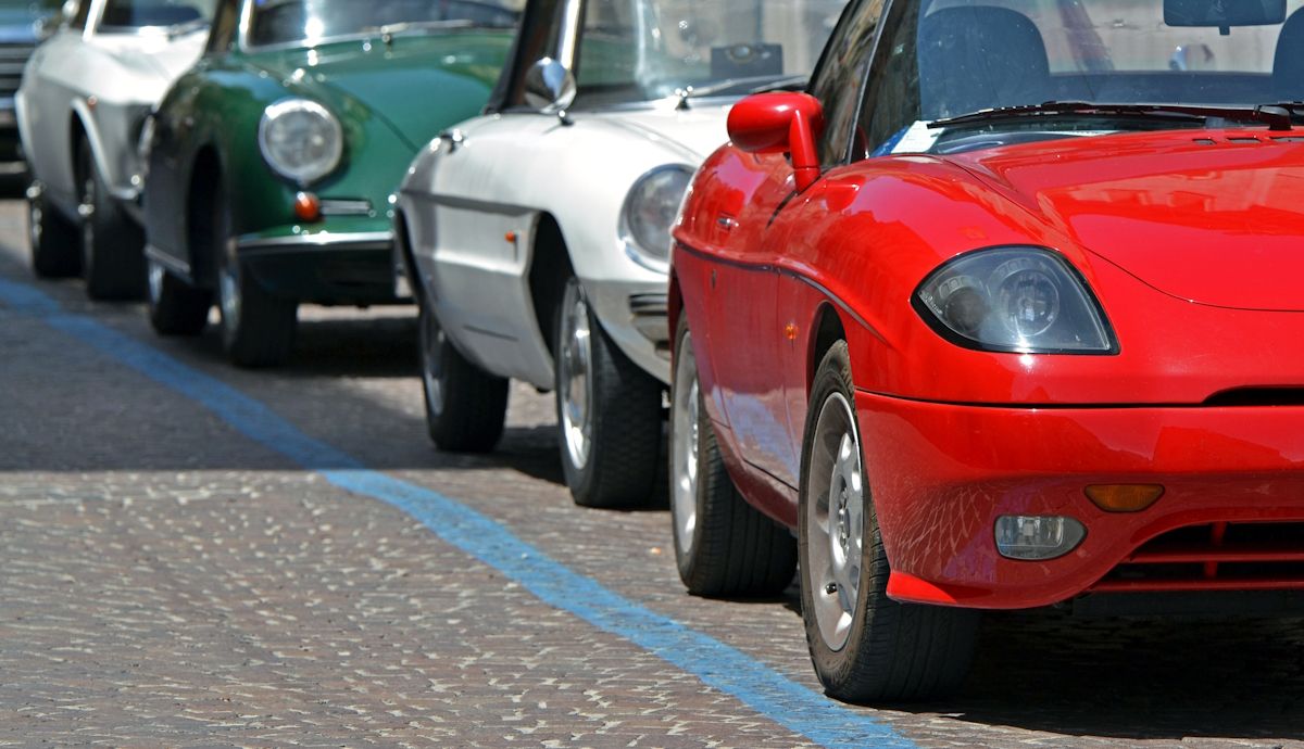 Las mejores subastas de coches que no puedes perderte ya: estas son las joyas que se venden