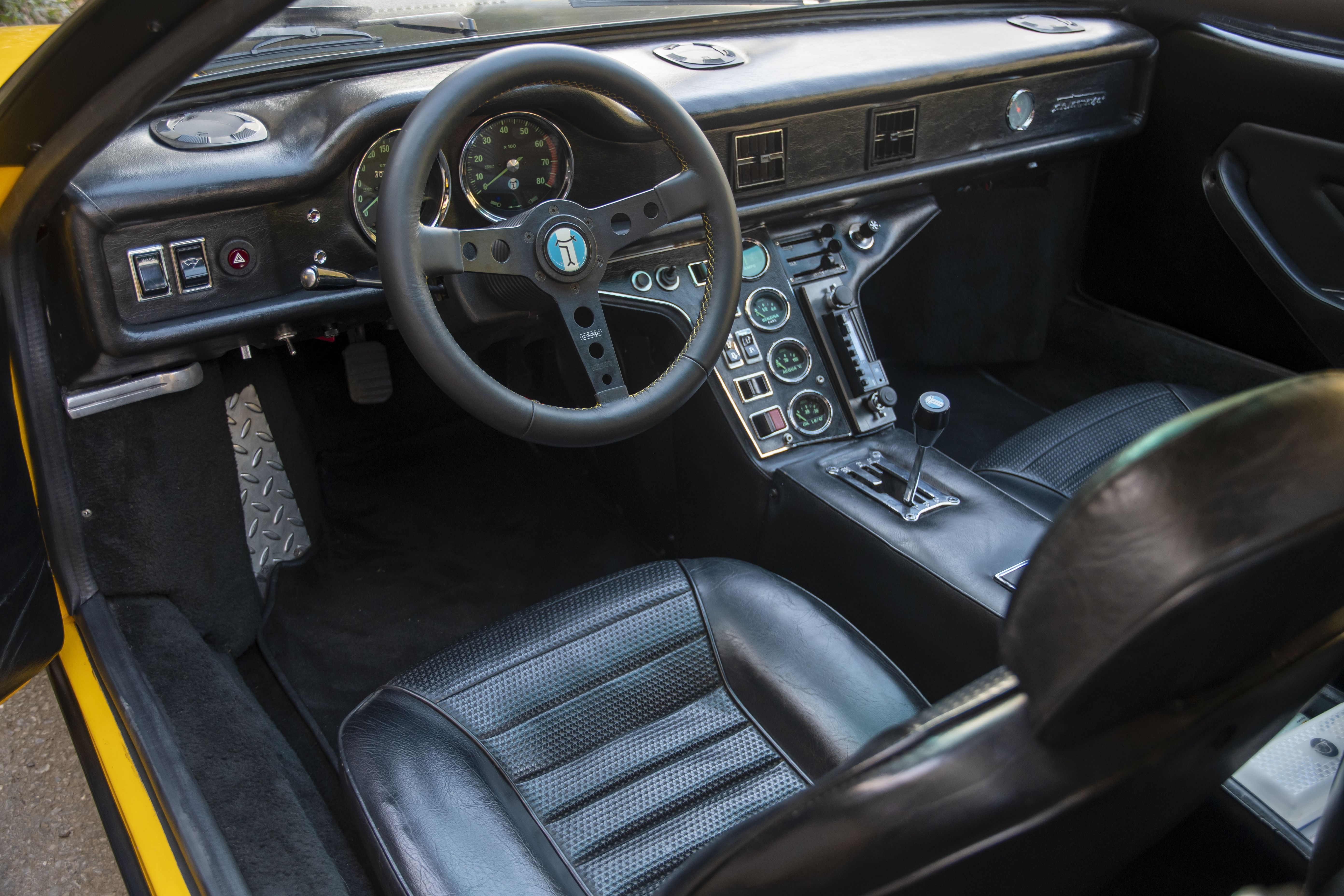 De Tomaso GTS