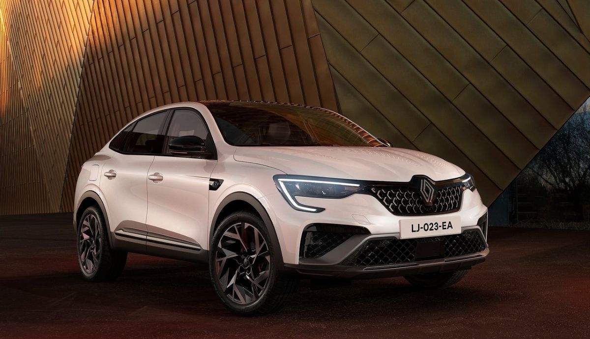 No es Audi o BMW, es ya el SUV coupé más barato e interesante que se vende solo con etiqueta ECO
