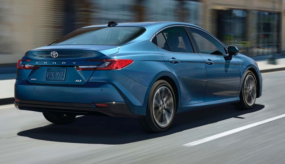 Toyota Camry 2025