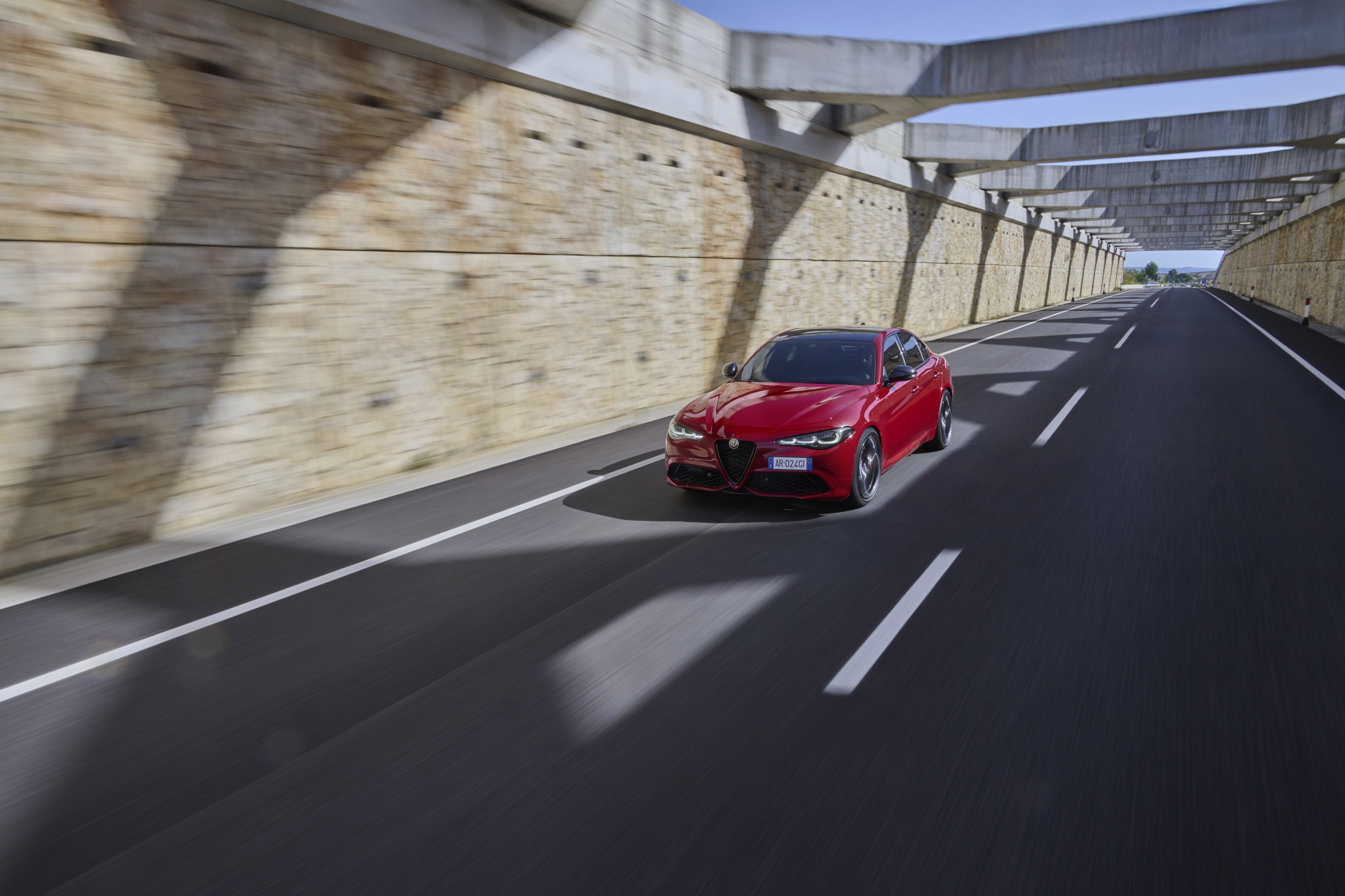 Giulia Tributo Italiano