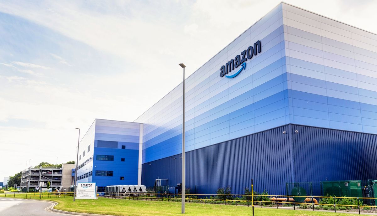 Amazon se suma a la venta de coches y así podrás comprarlos y recibirlos en casa