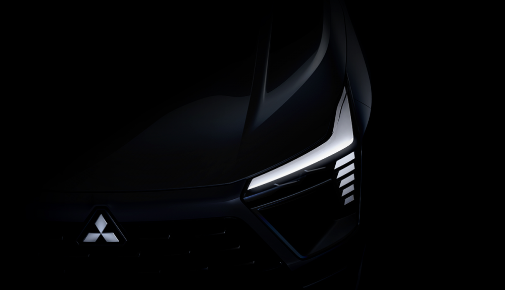 Al igual que el Scénic E-Tech este nuevo SUV de Mitsubishi podría ofrecer una autonomía de más de 600 km Al igual que el Scénic E-Tech este nuevo SUV de Mitsubishi podría ofrecer una autonomía de más de 600 km