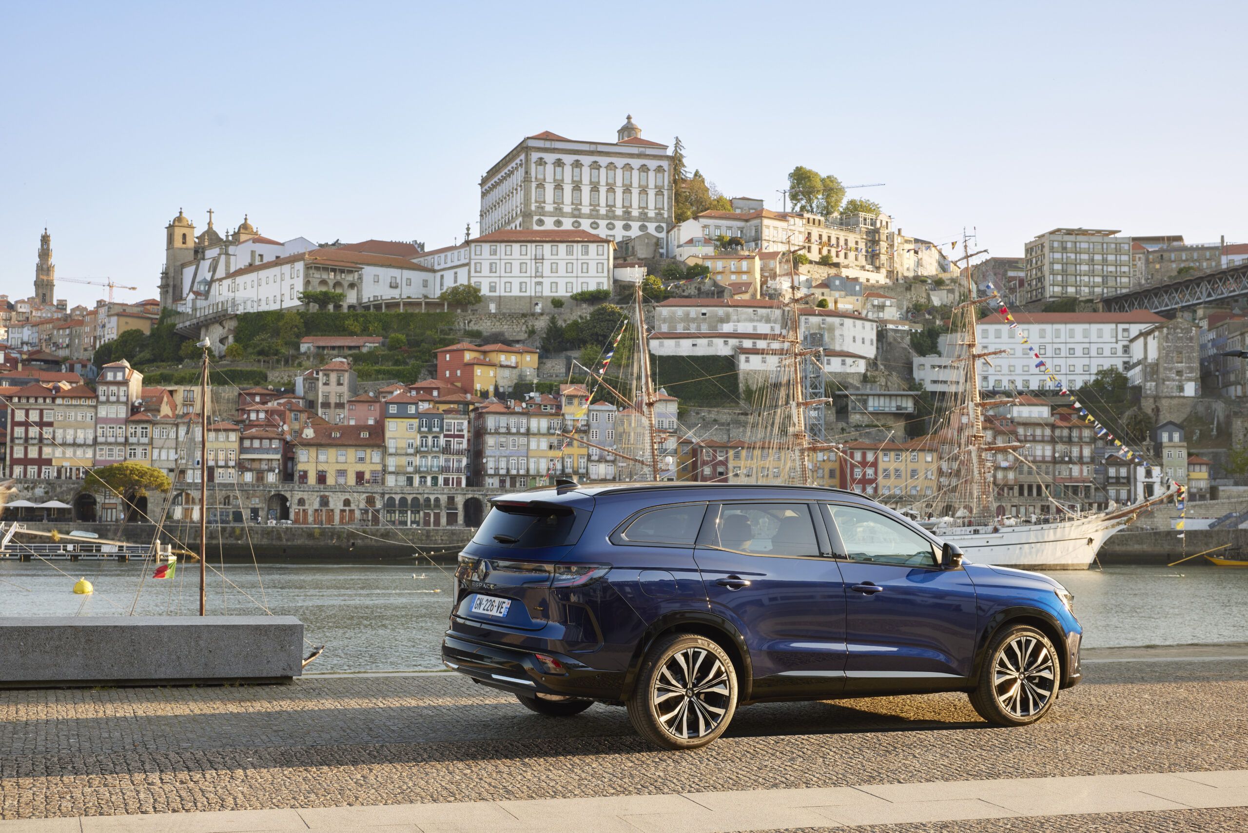 Renault Espace E-Tech Full Hybrid 200 CV