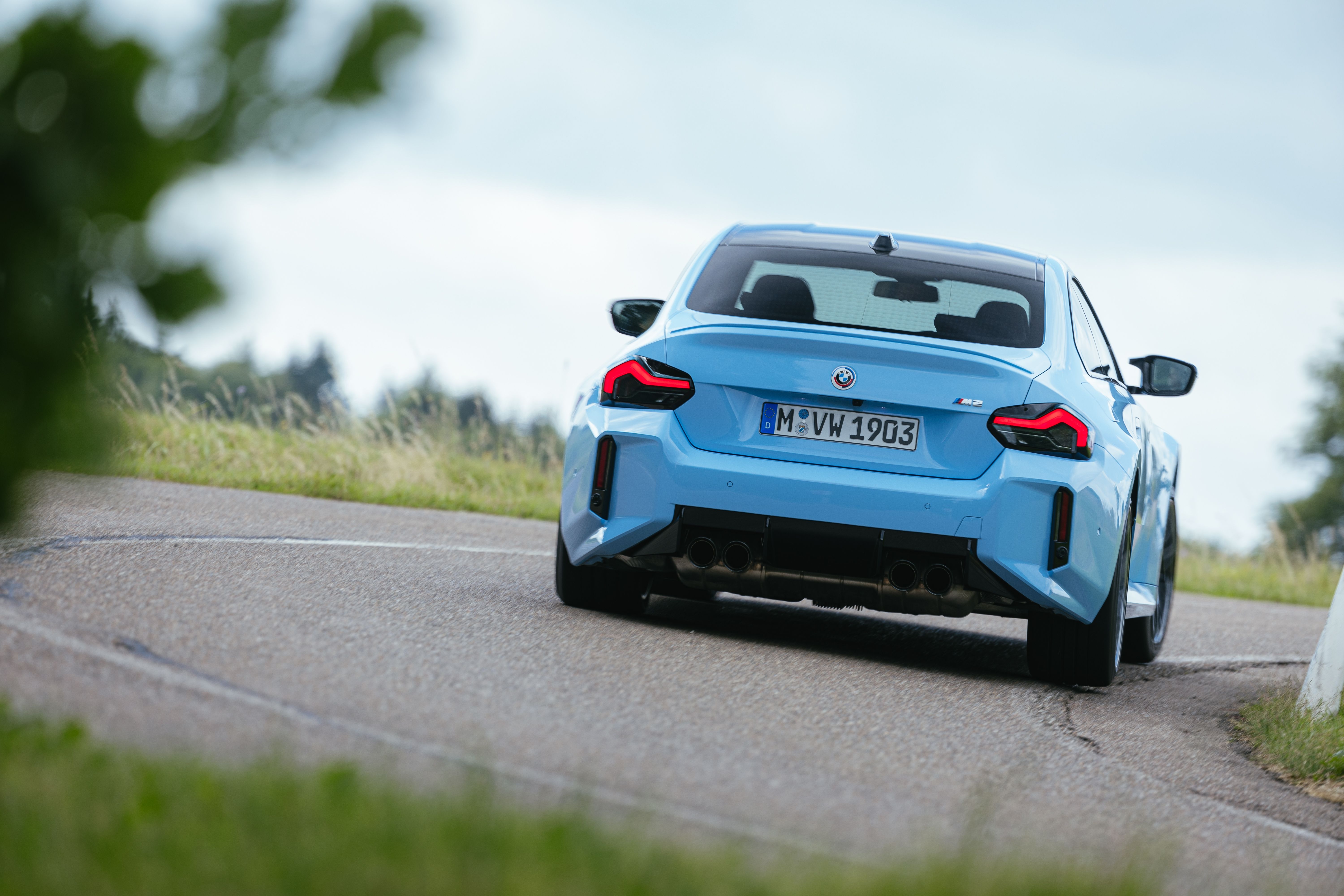 BMW M2 Coupé Automático vs Porsche 718 Cayman GTS 4.0