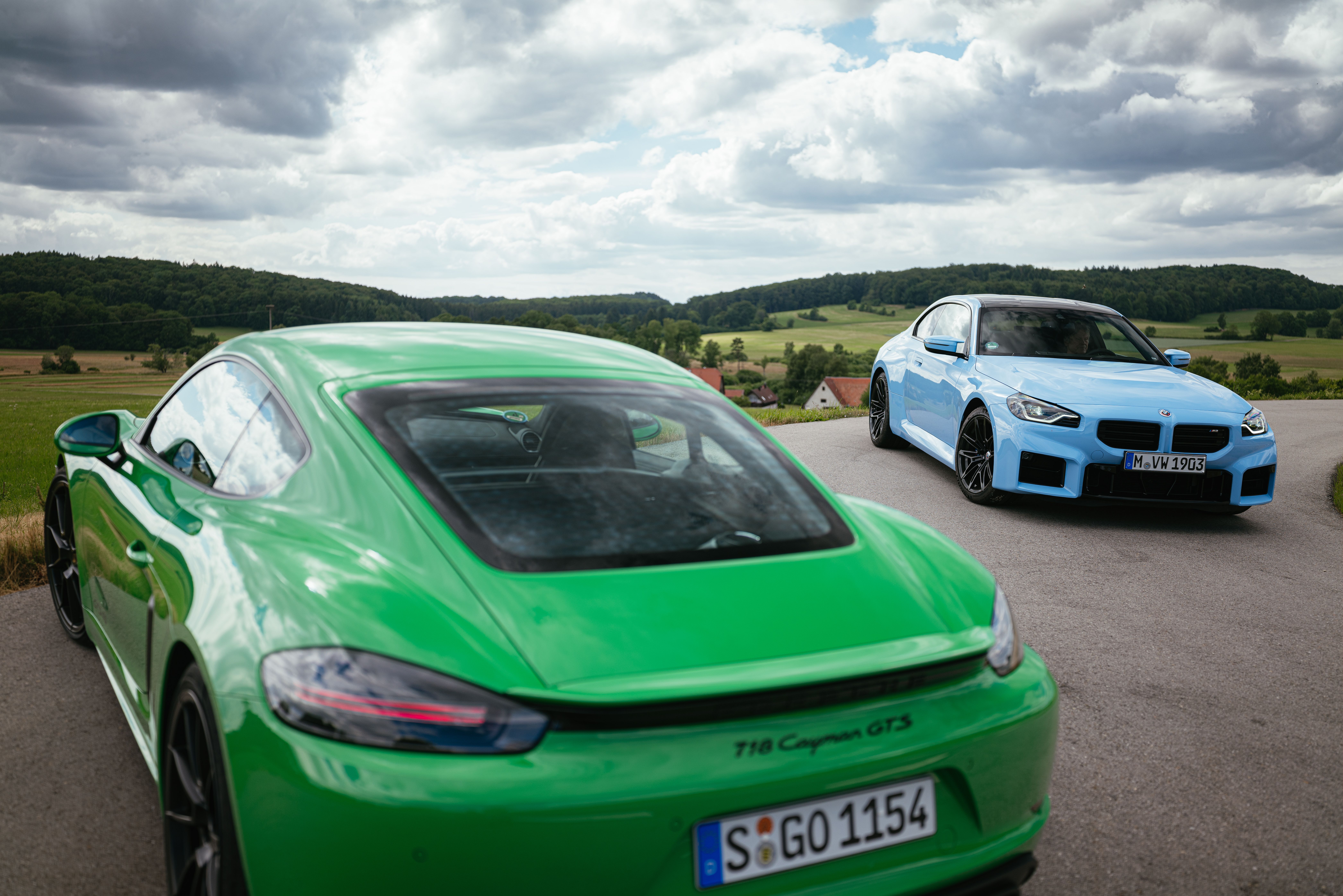 BMW M2 Coupé Automático vs Porsche 718 Cayman GTS 4.0