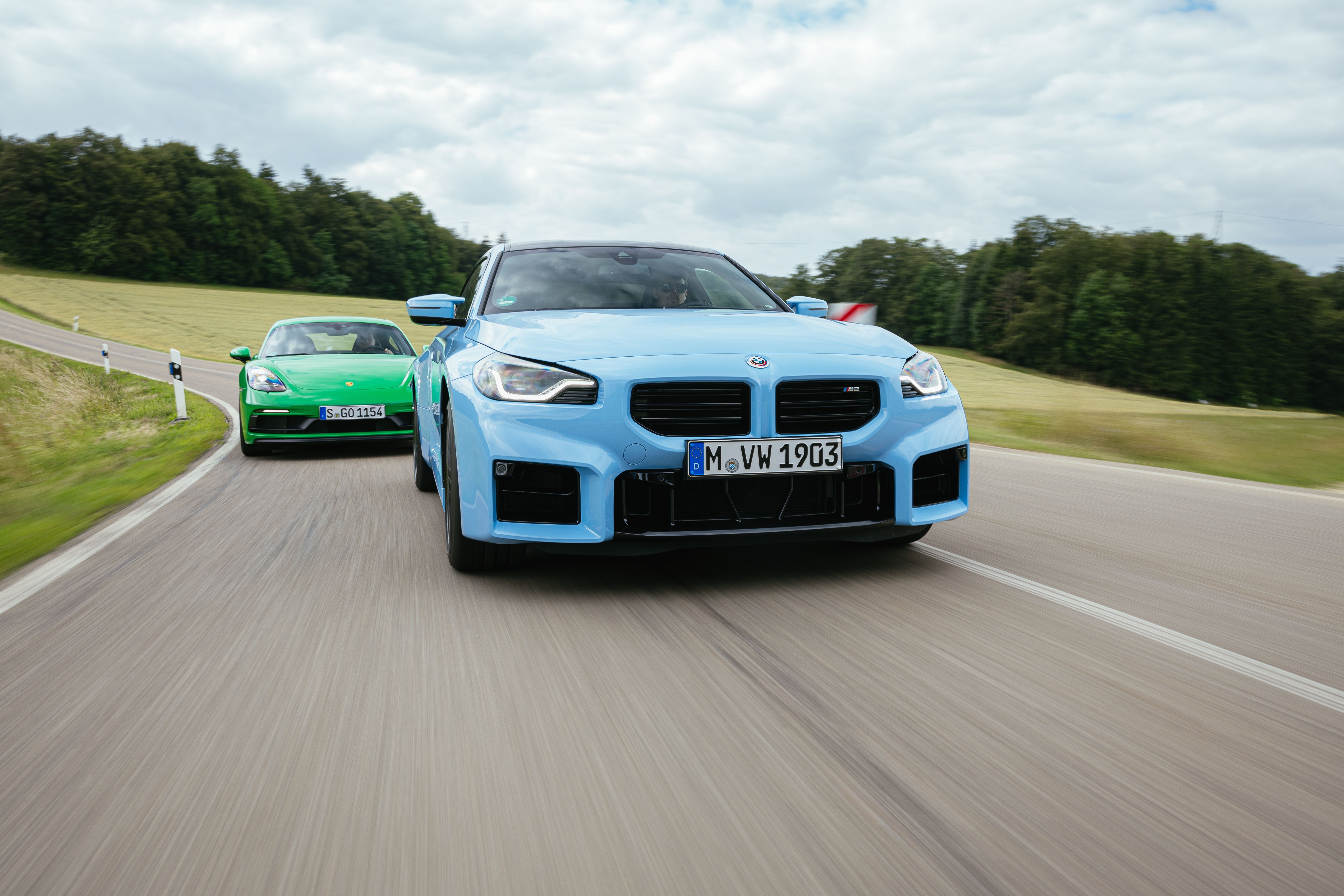 BMW M2 Coupé Automático vs Porsche 718 Cayman GTS 4.0