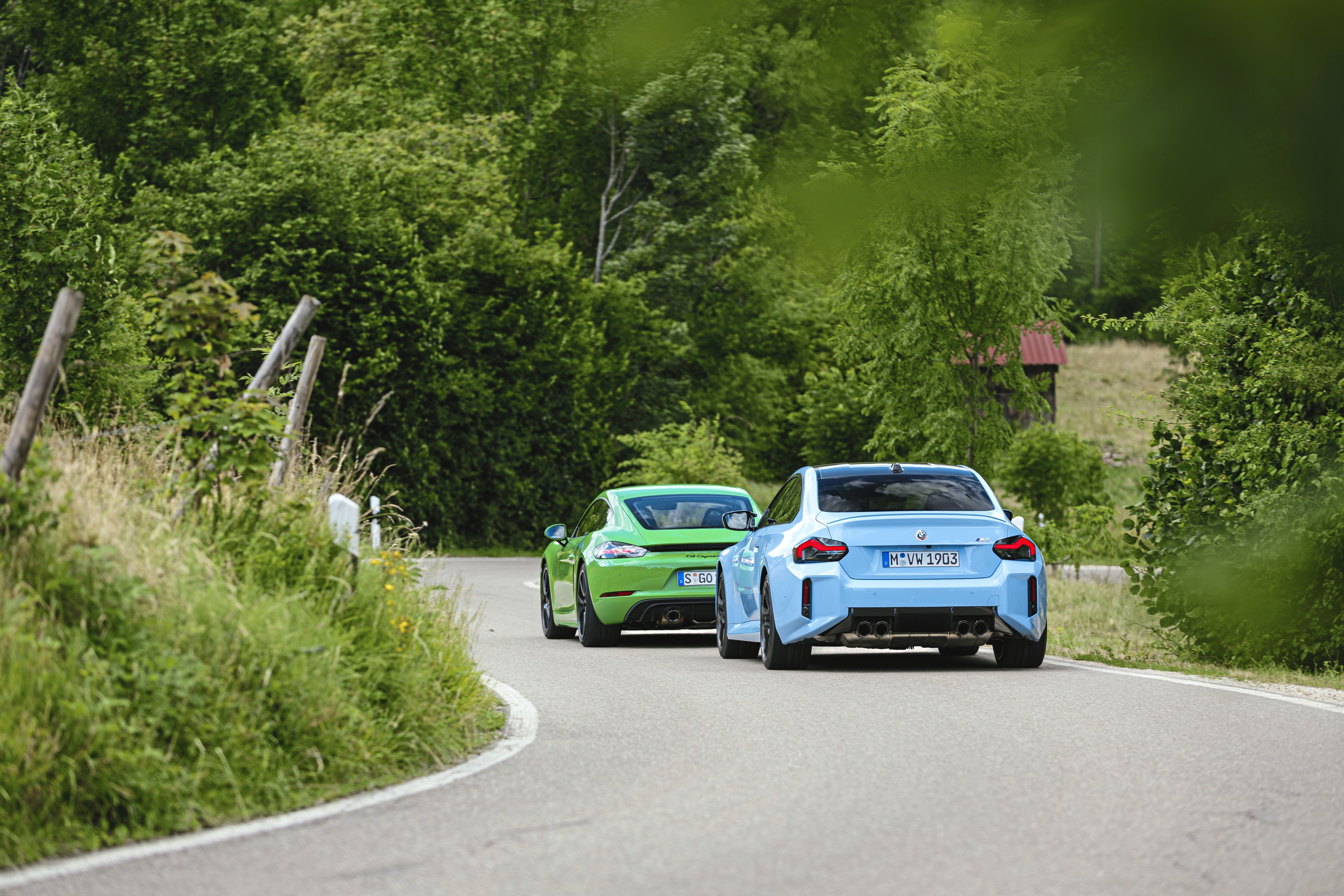 BMW M2 Coupé Automático vs Porsche 718 Cayman GTS 4.0